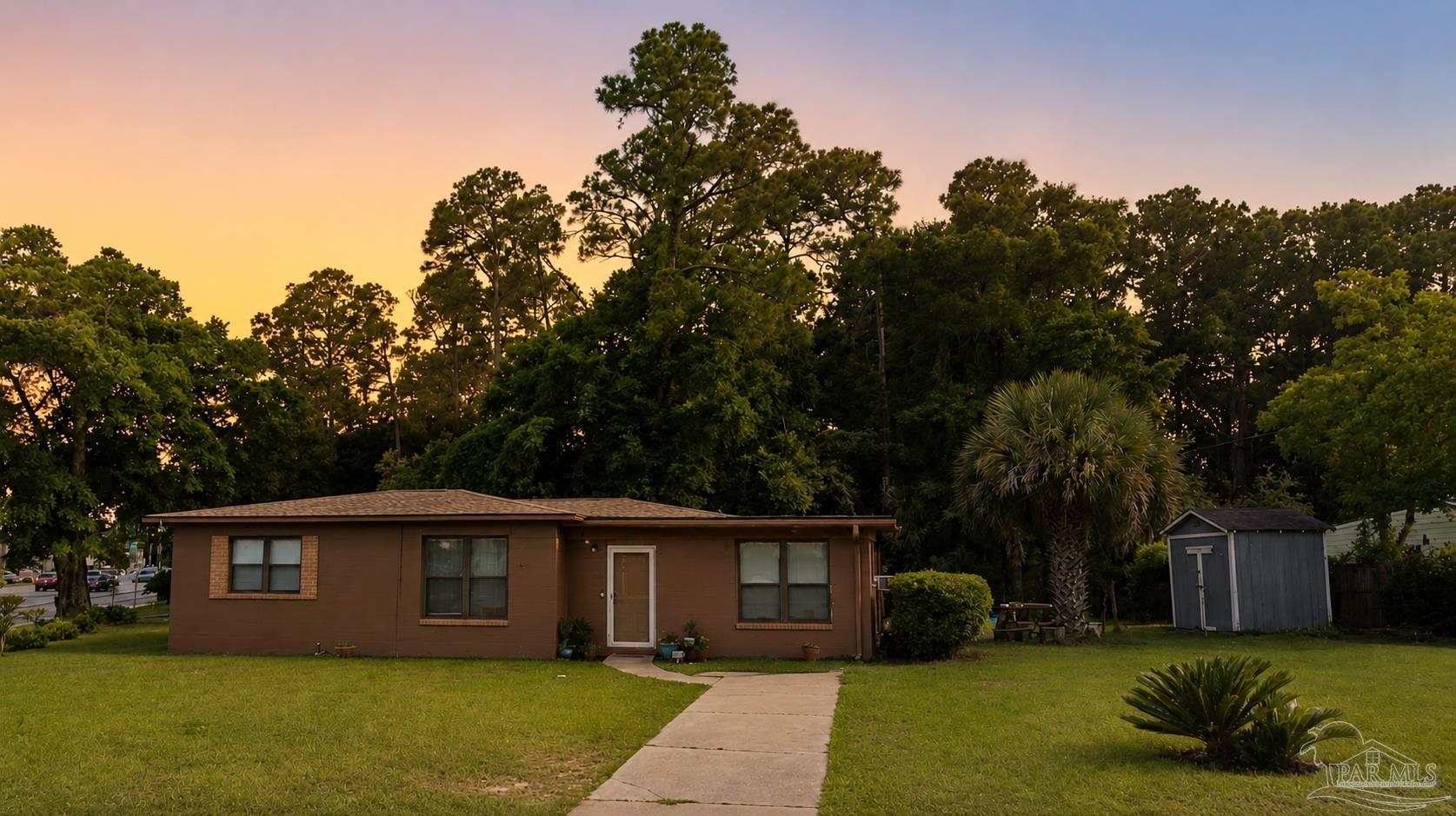 3933 9th Ave, Pensacola, FL 32503