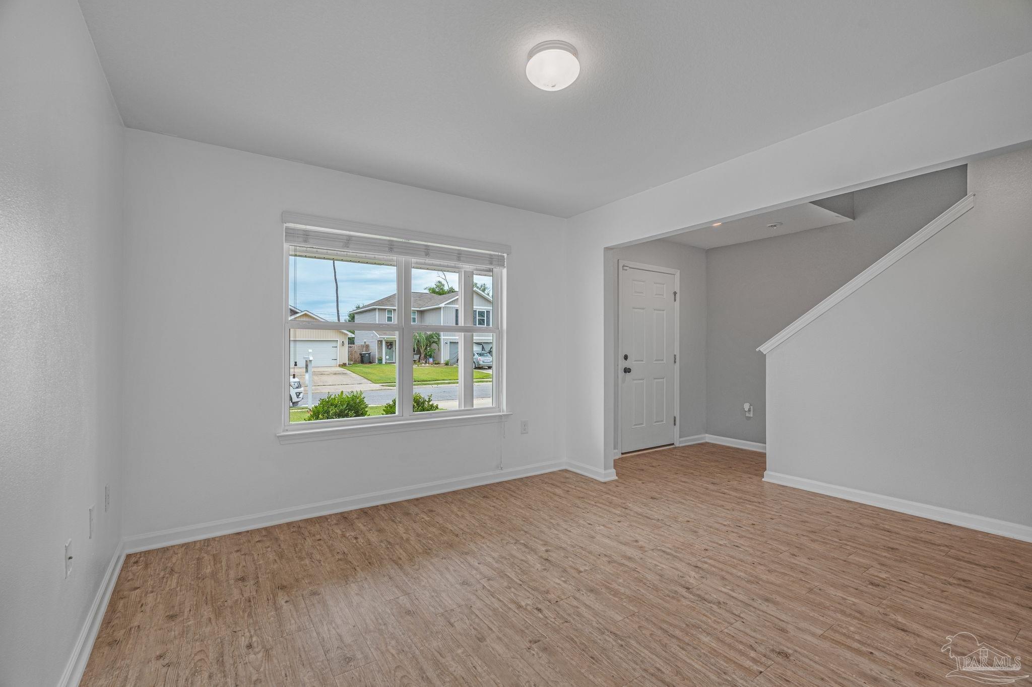 5765 Blackhorse Cir, Pensacola, FL 32526 photo