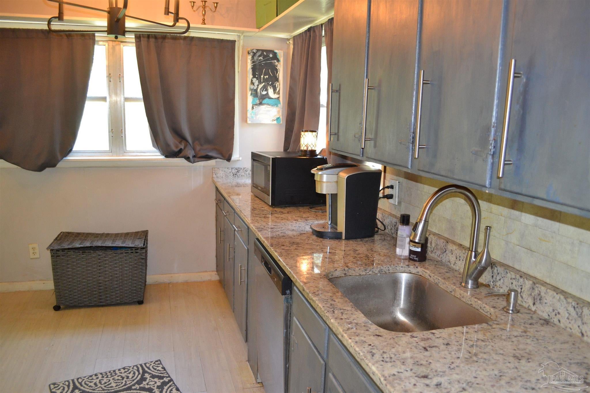 39 Sandalwood St, Pensacola, FL 32505 photo