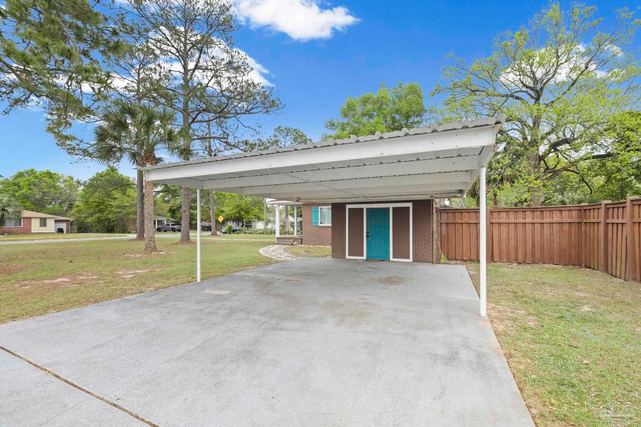 1801 E Cross St, Pensacola, FL 32503 photo