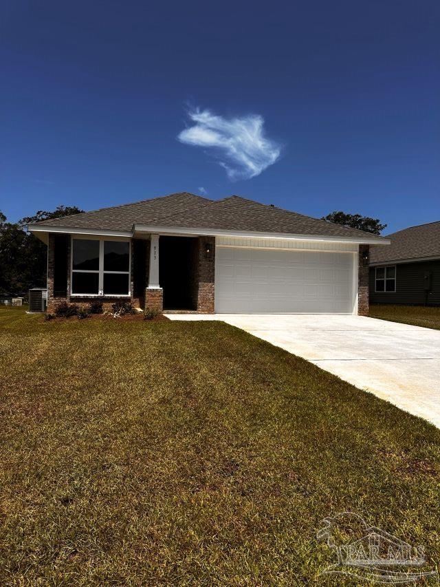 905 Rustling Pine Rd, Cantonment, FL 32533