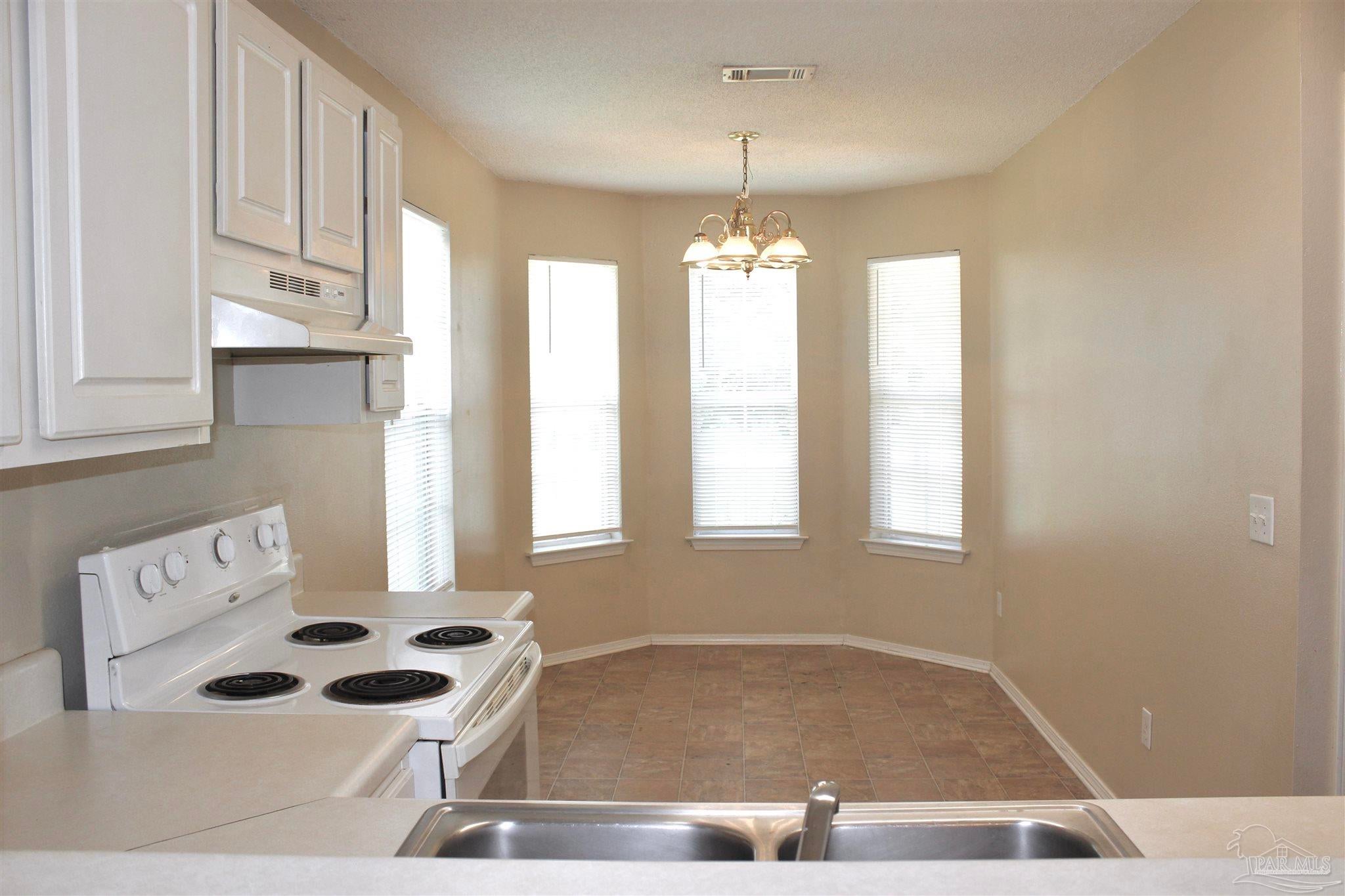 213 Valdosta Ave, Pensacola, FL 32507 photo