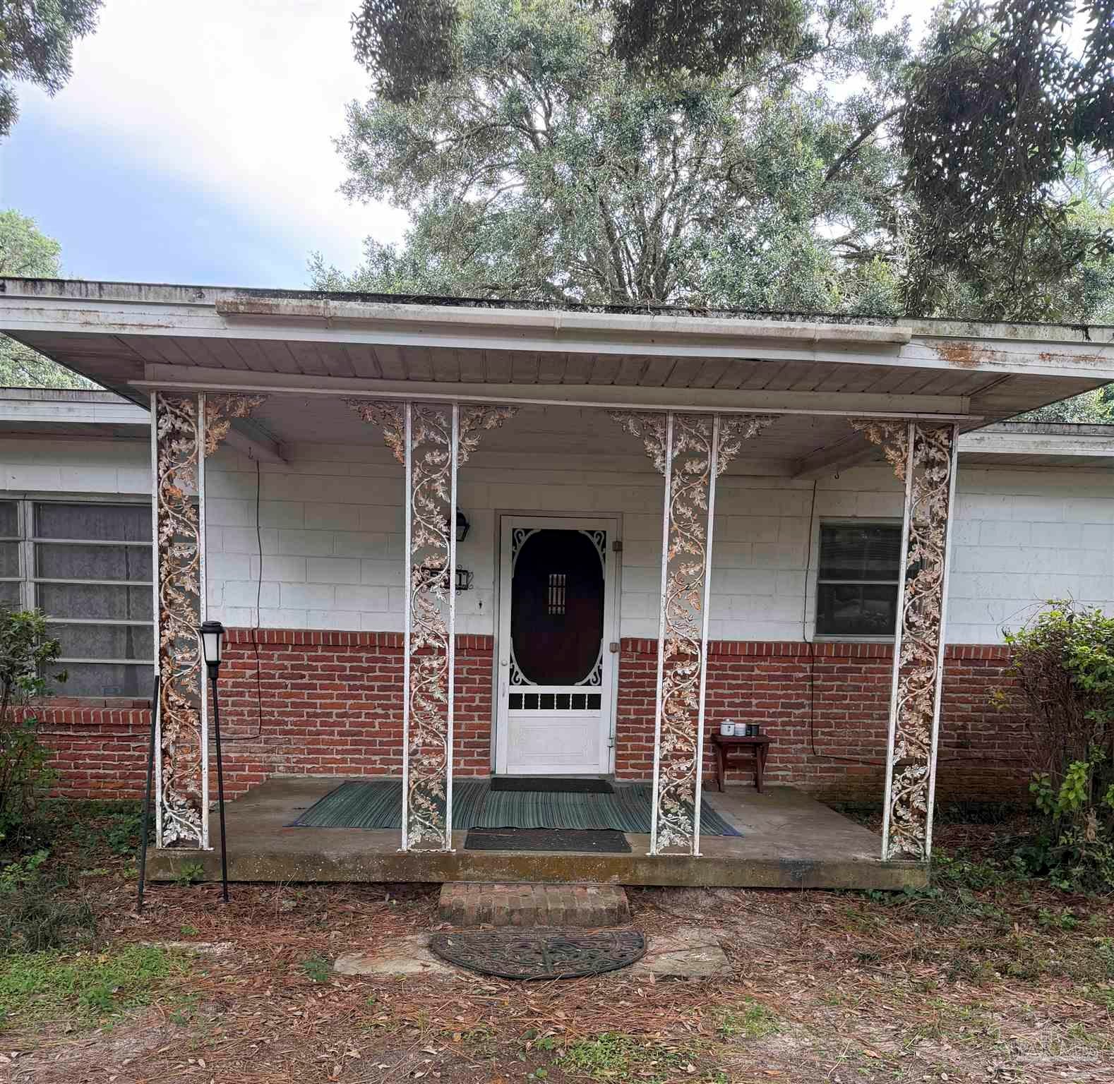 3551 Raines St, Pensacola, FL 32514