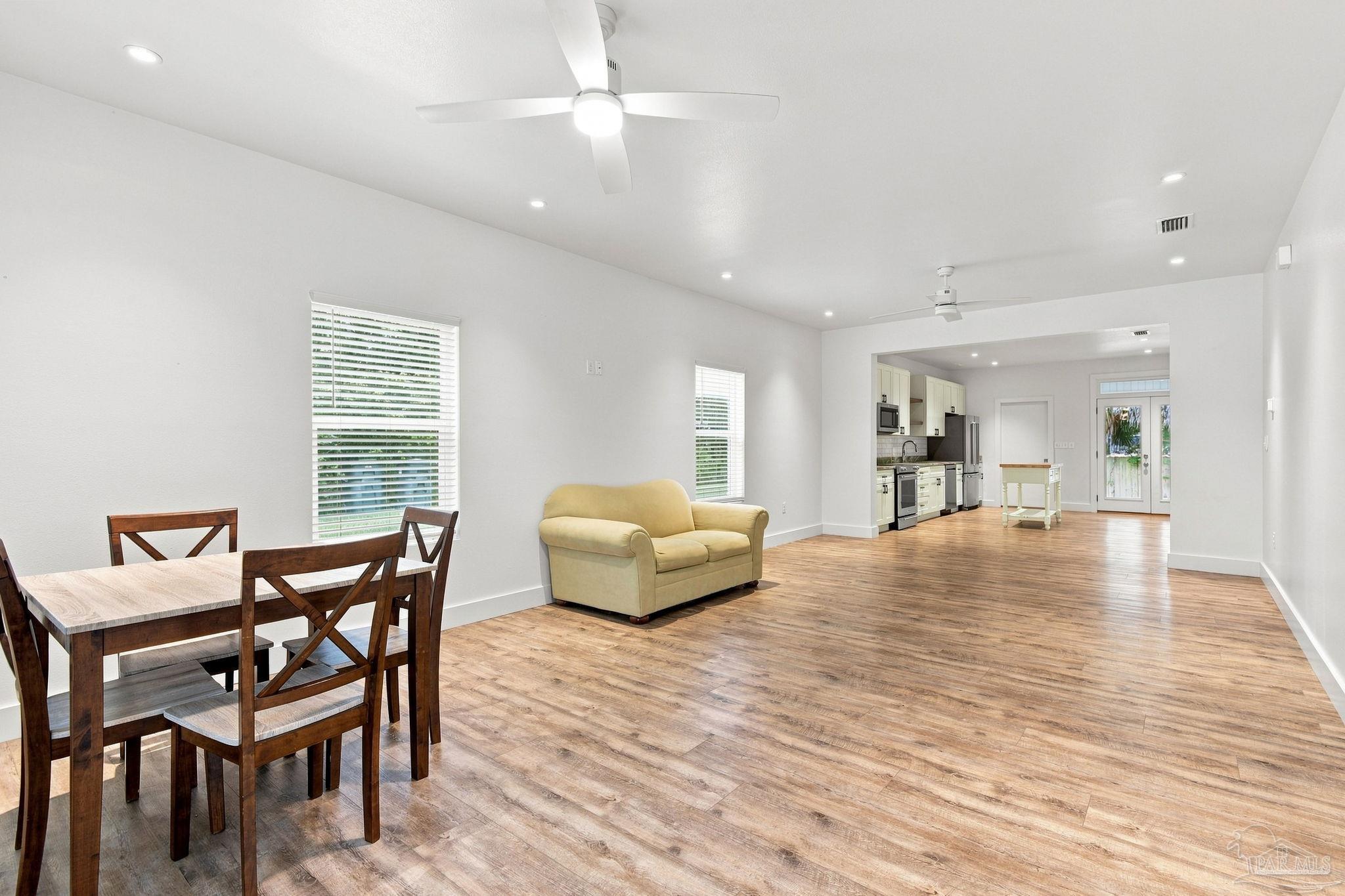 413 Pou Station Rd, Pensacola, FL 32507 photo