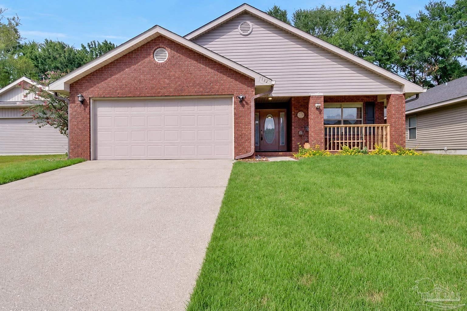 1442 Towhee Canyon Dr, Cantonment, FL 32533