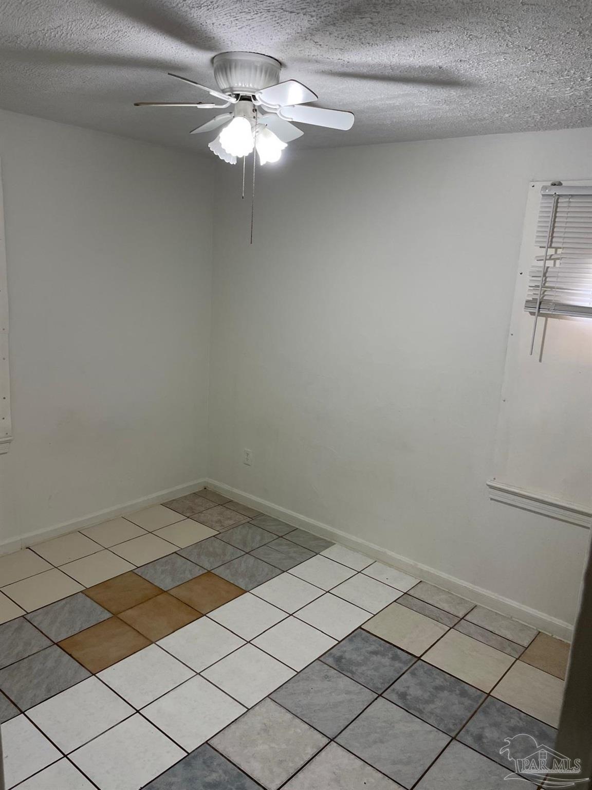 122 Alice St, Pensacola, FL 32505 photo