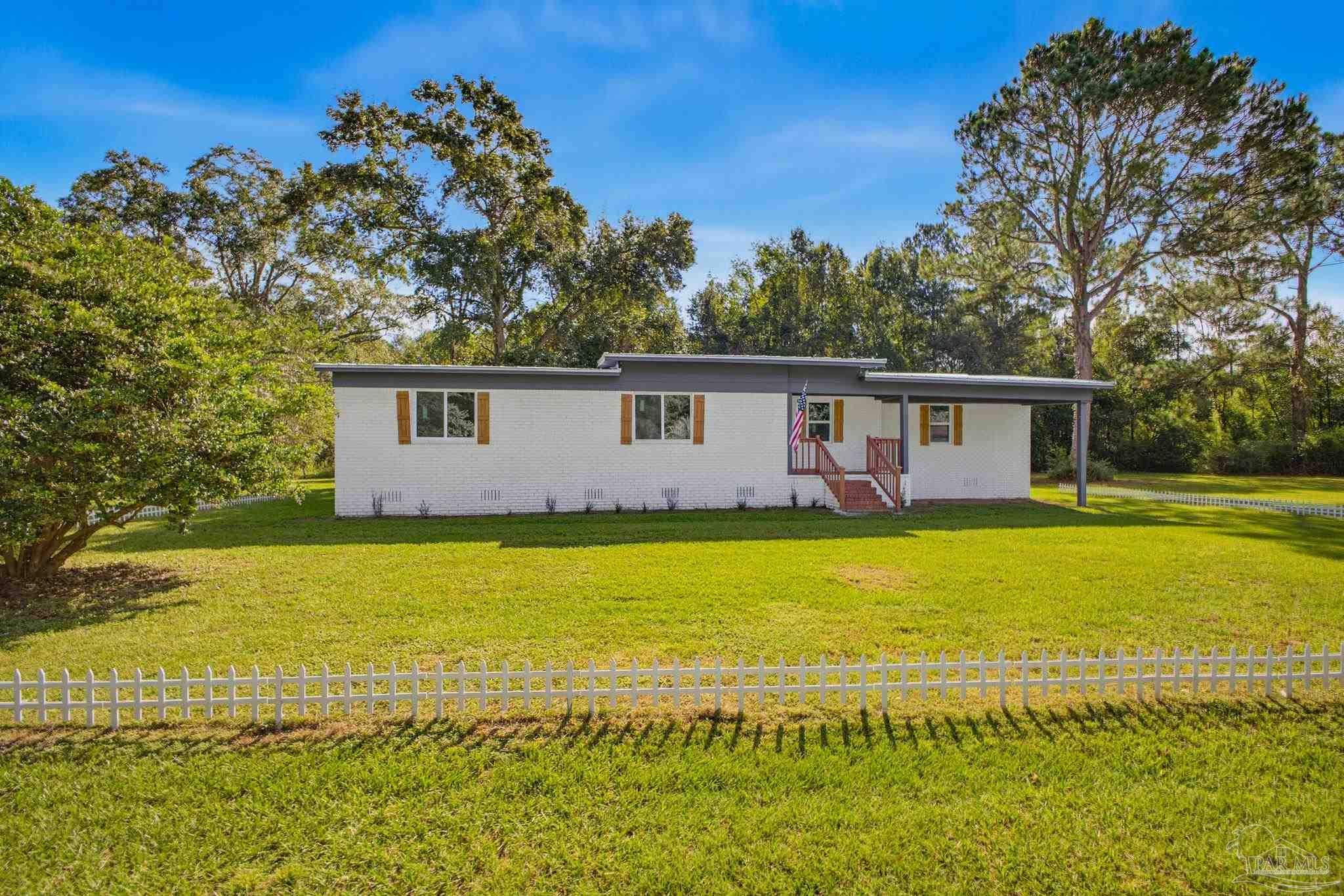 4610 Richardson Rd, Molino, FL 32577