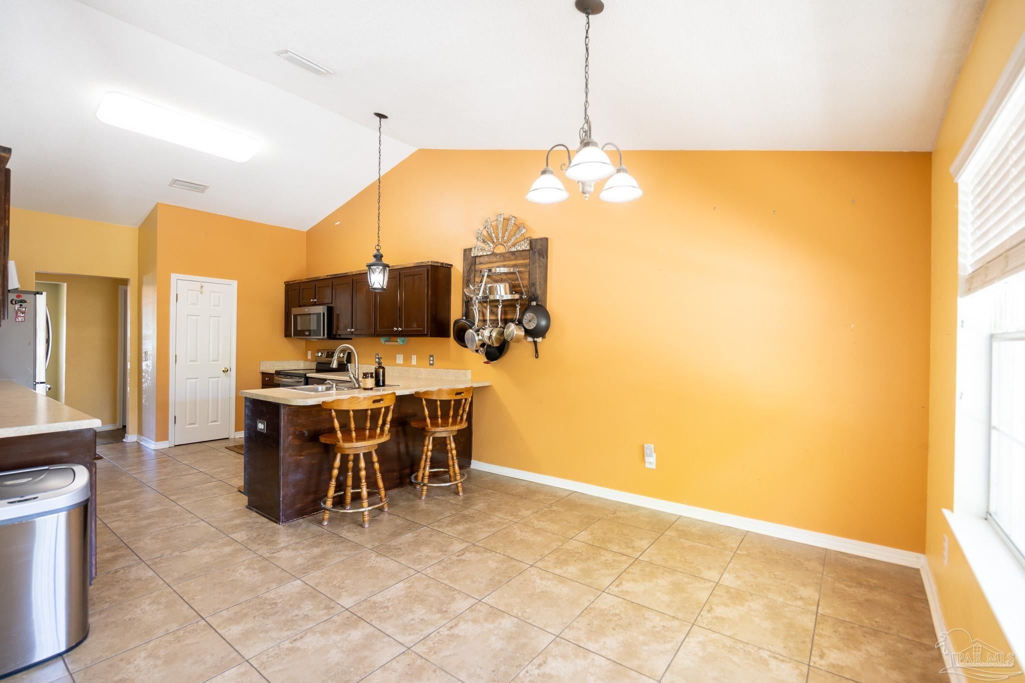 1566 Twin Pines Cir, Cantonment, FL 32533 photo