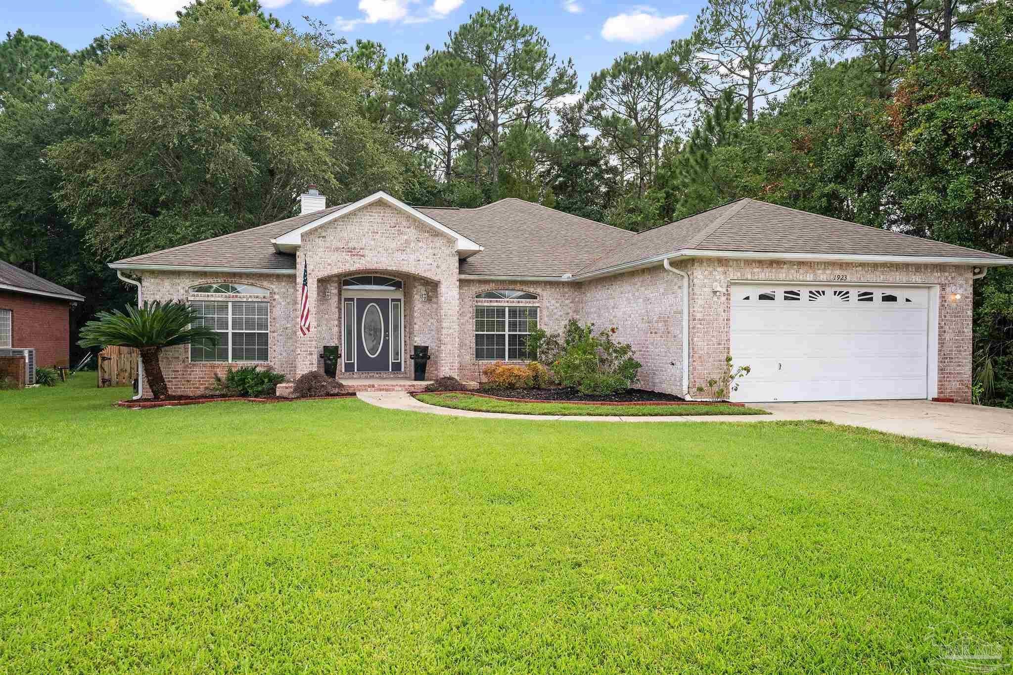 1923 Crown Pointe Blvd, Pensacola, FL 32506