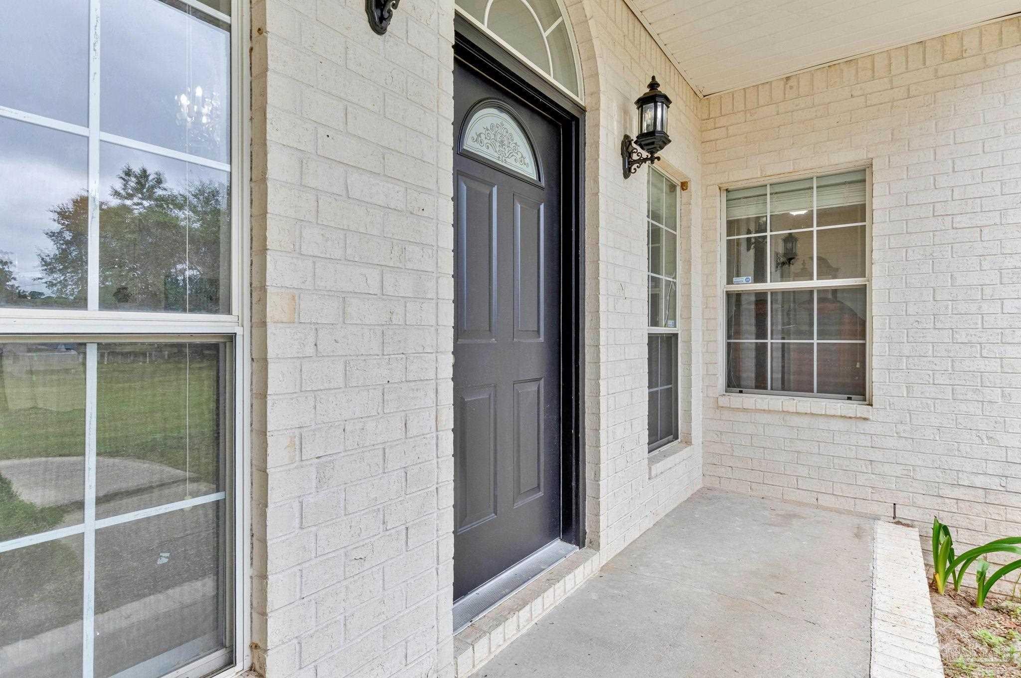 2070 E Roberts Rd, Pensacola, FL 32534 photo
