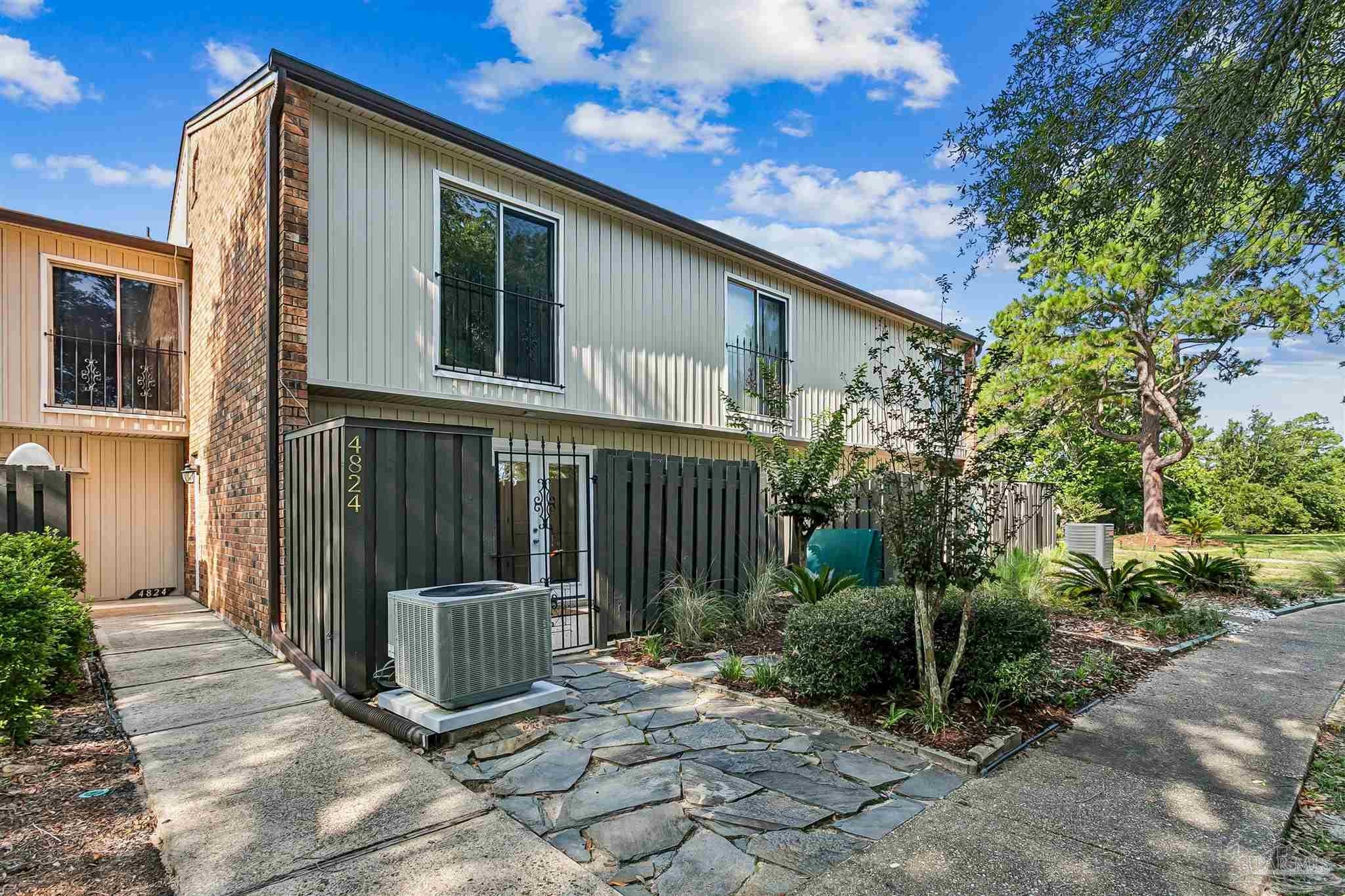 4824 Huron Dr, Pensacola, FL 32507 photo