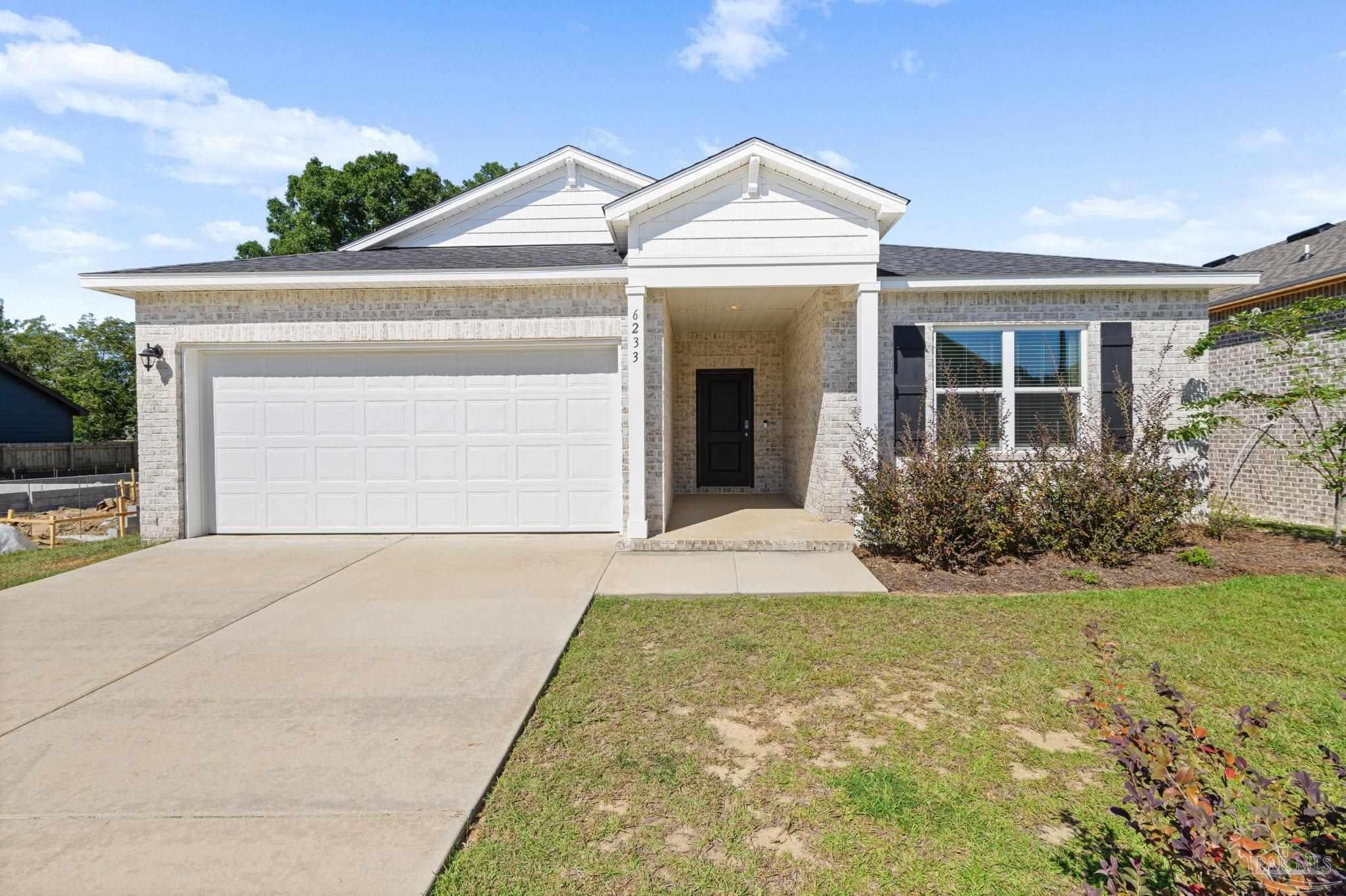 6233 Forest Pines Dr, Pensacola, FL 32526