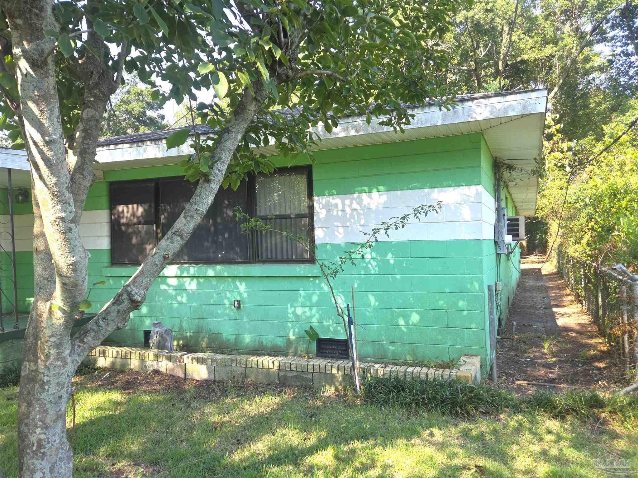 2504 N L St, Pensacola, FL 32501 photo