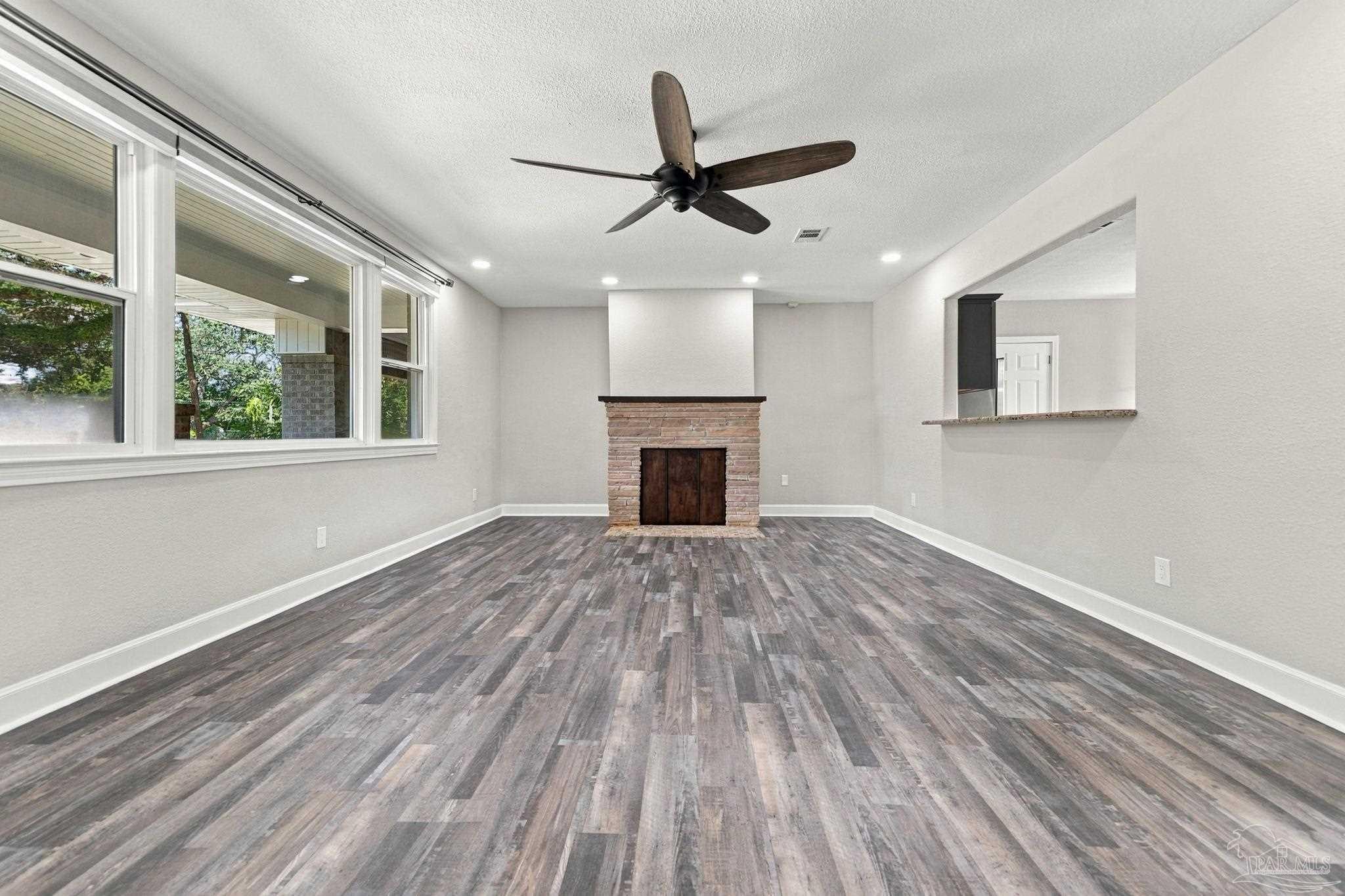 1808 N Reus St, Pensacola, FL 32501 photo