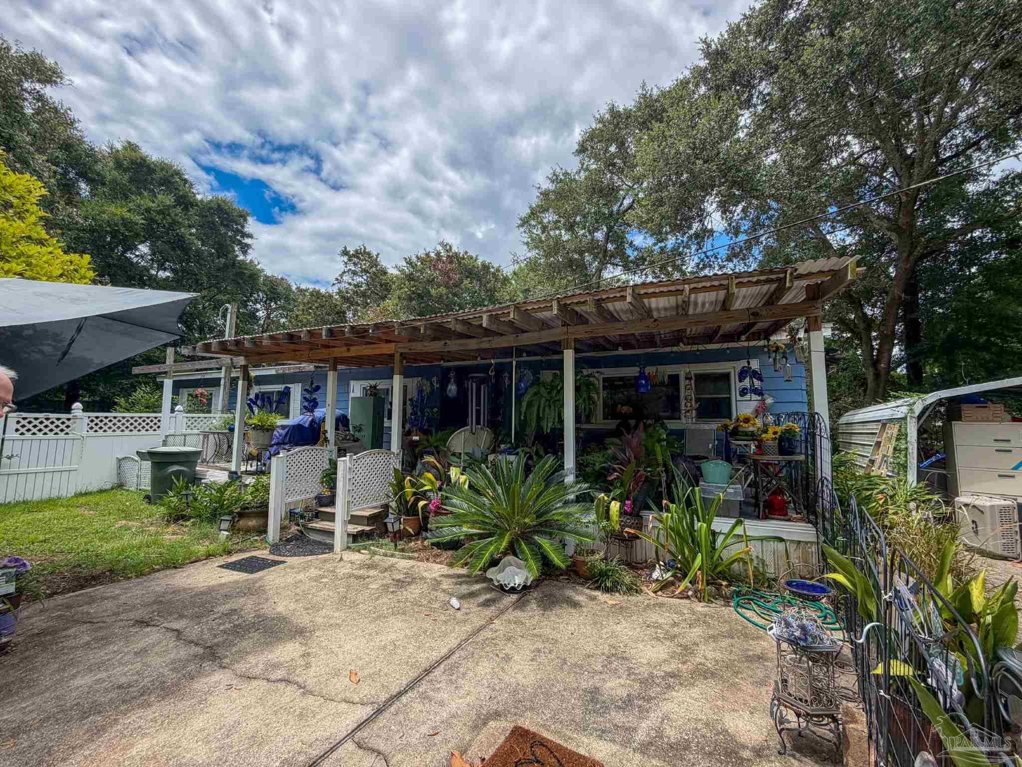 8529 Stockdale Ave, Pensacola, FL 32514