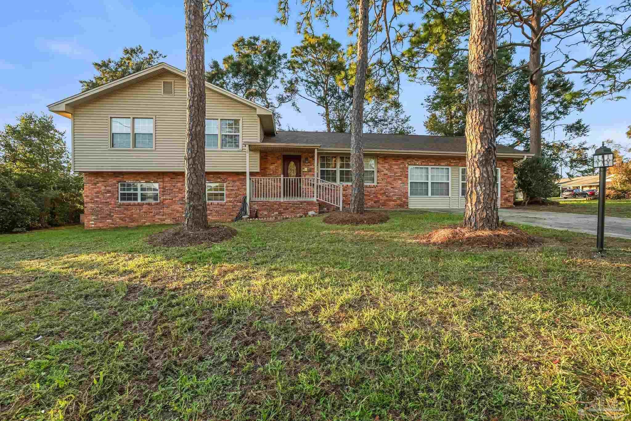 6031 Drexel Rd, Pensacola, FL 32504