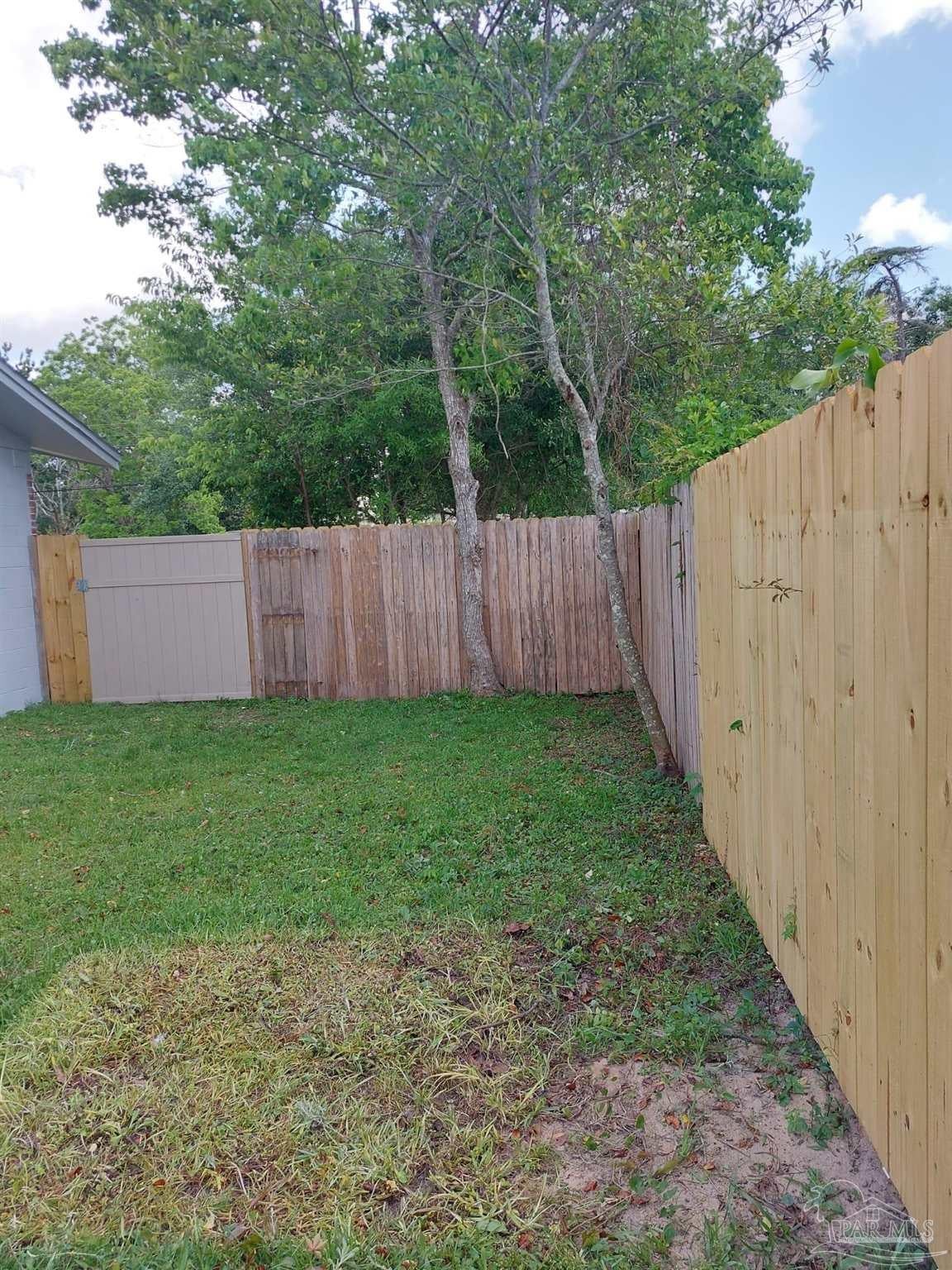 4427 Chantilly Way, Pensacola, FL 32505 photo