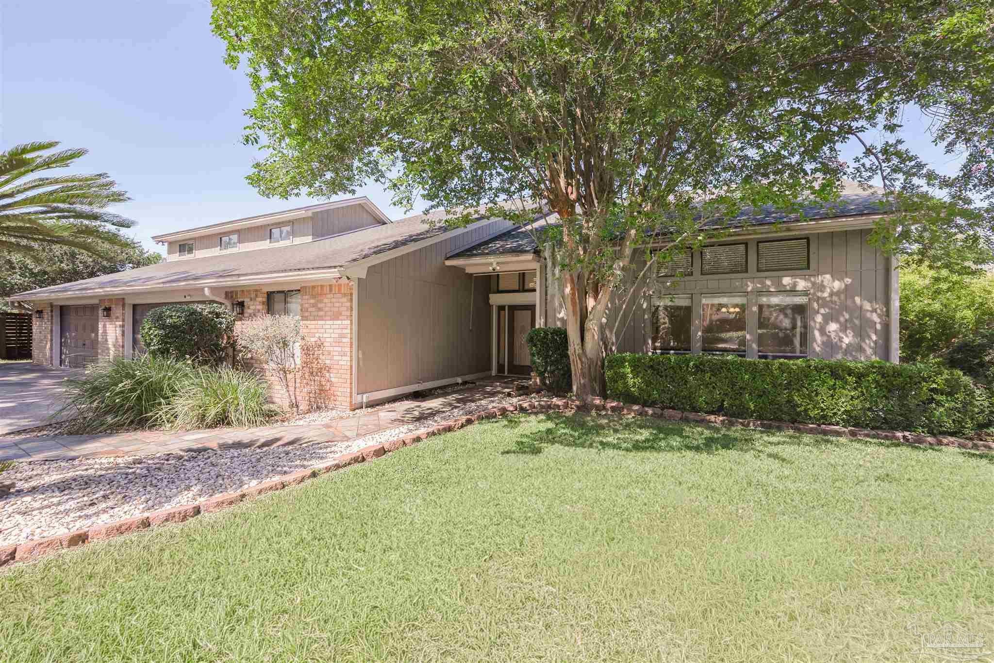 8502 Punta Lora, Pensacola, FL 32514