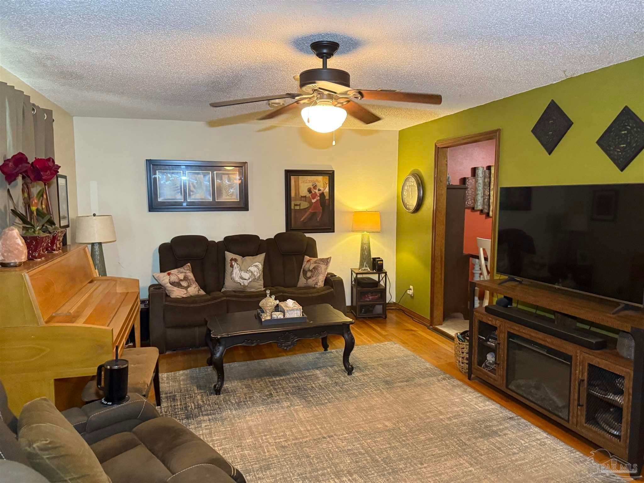 5988 Pursley Ave, Pensacola, FL 32526 photo