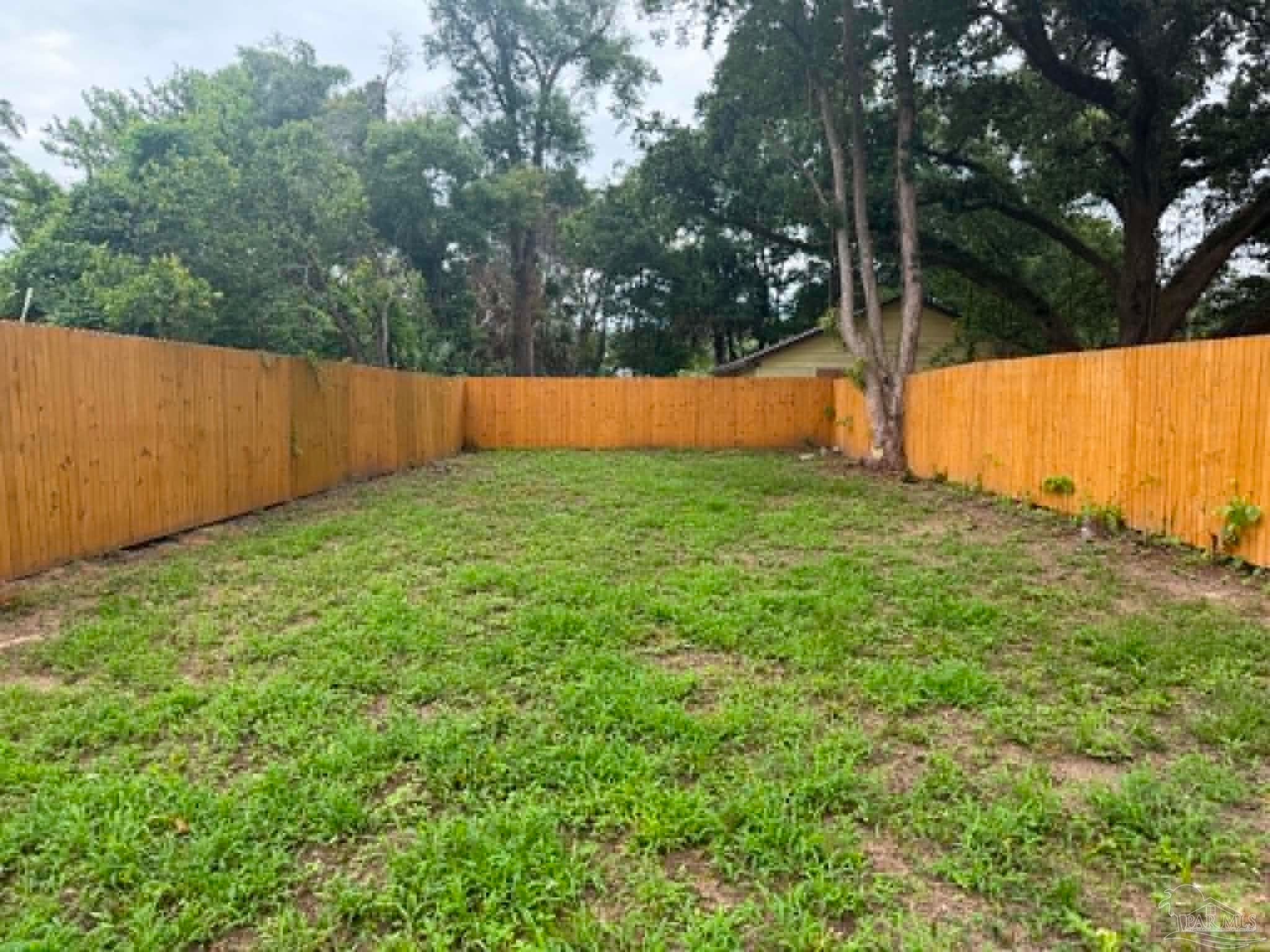 1804 W Lakeview Ave, Pensacola, FL 32501 photo
