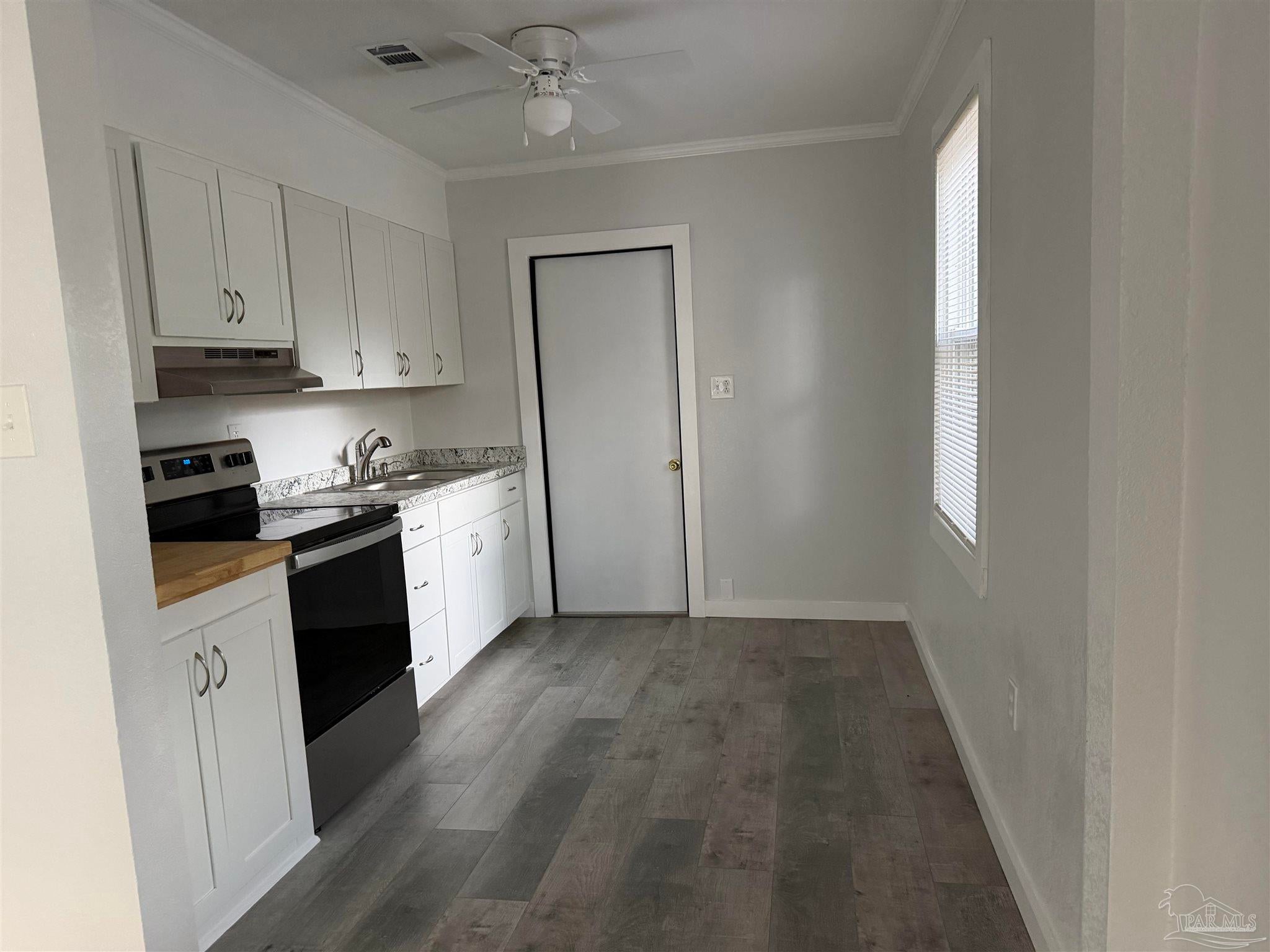 51 W Carver Dr, Pensacola, FL 32507 photo