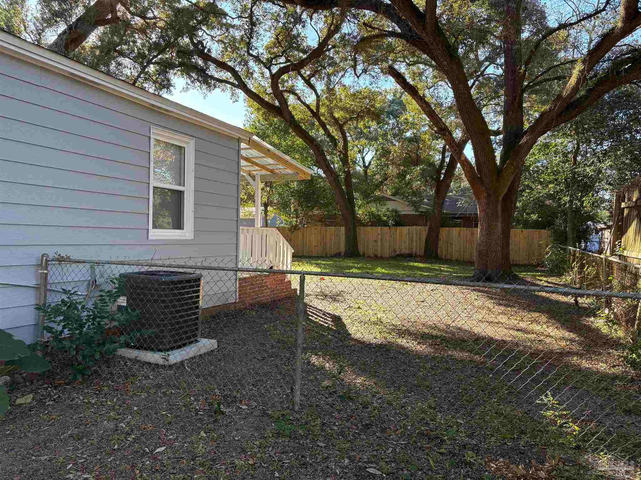 51 W Carver Dr, Pensacola, FL 32507 photo