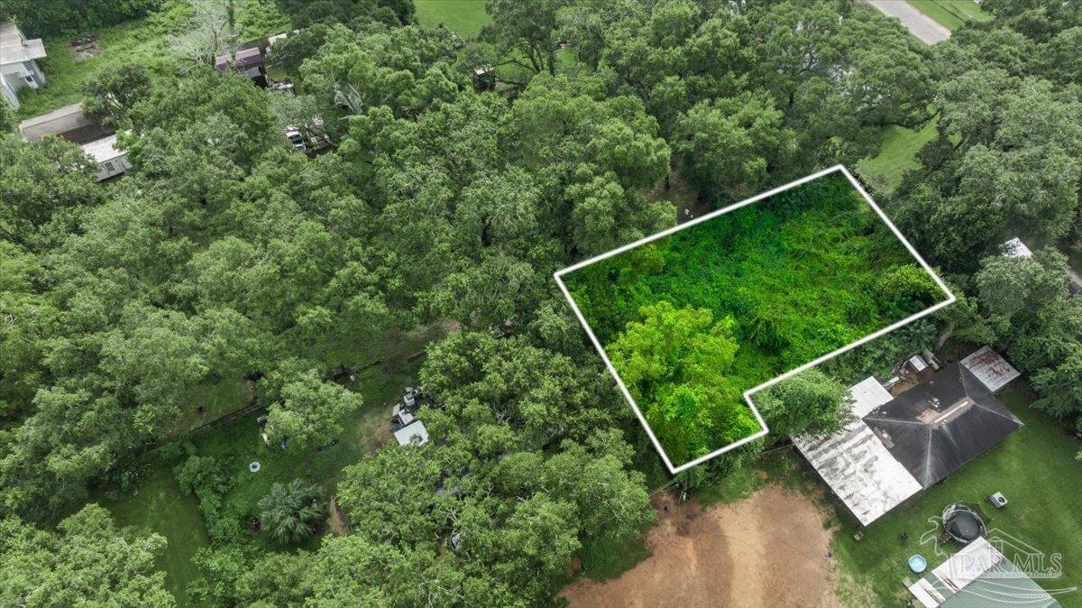 325 Massachusetts Ave, Pensacola, FL 32505