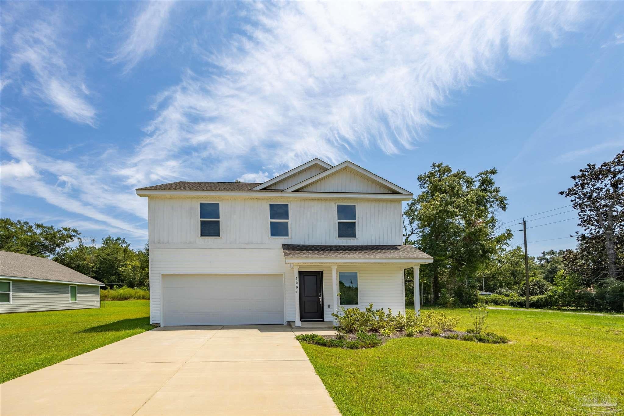 1004 Sandhills Ln, Cantonment, FL 32533