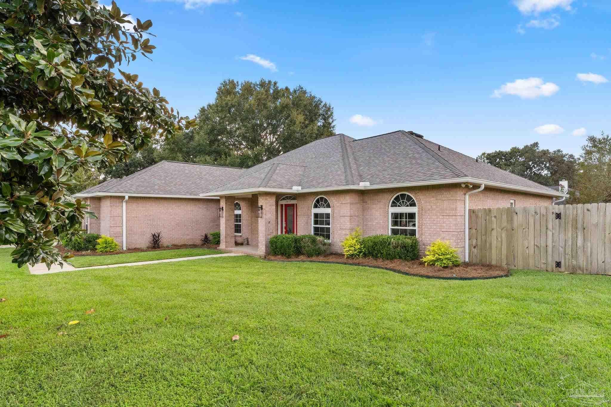 1017 Bushwood Dr, Cantonment, FL 32533 photo
