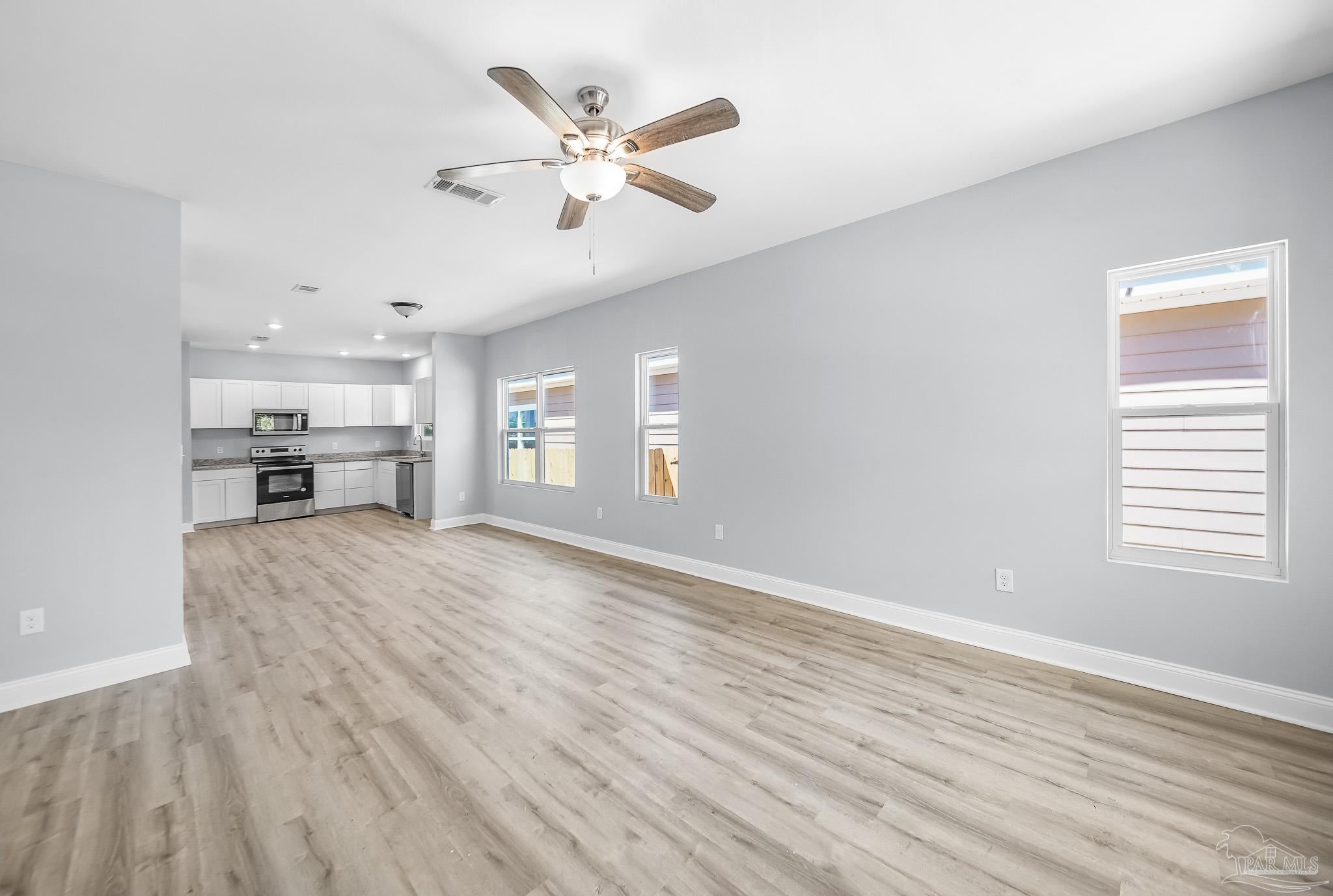 2318 W Lakeview Ave, Pensacola, FL 32505 photo