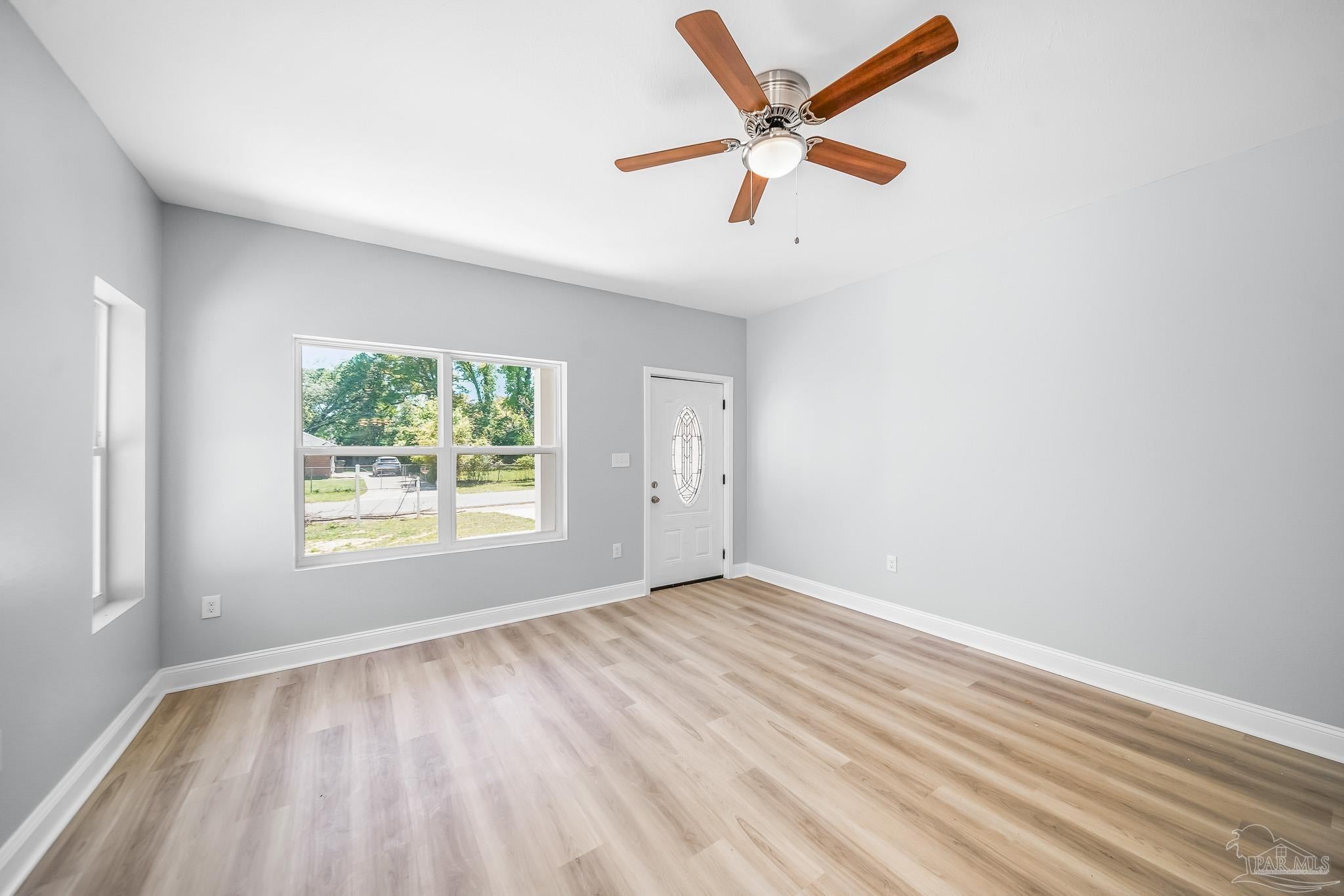 2318 W Lakeview Ave, Pensacola, FL 32505 photo