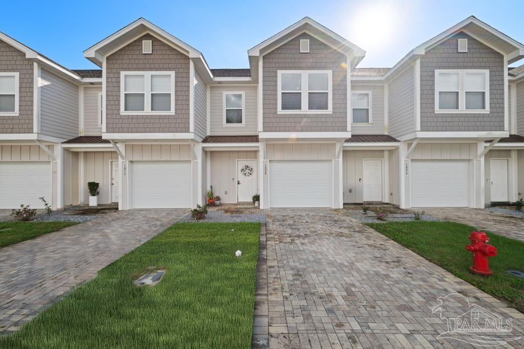 1808 Stable Ln, Fort Walton Beach, FL 32547