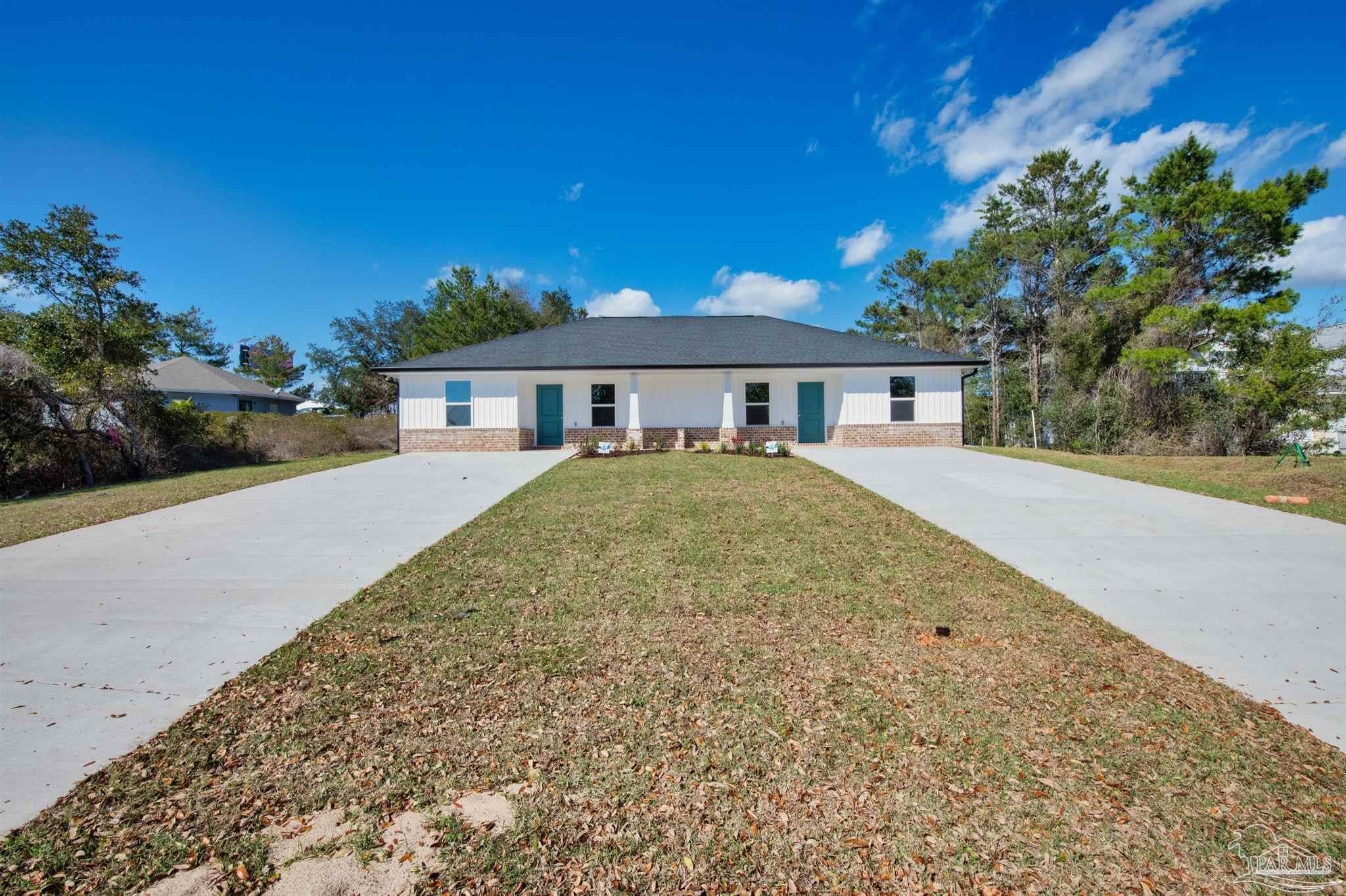 1971 Roberts Cir, Pensacola, FL 32534