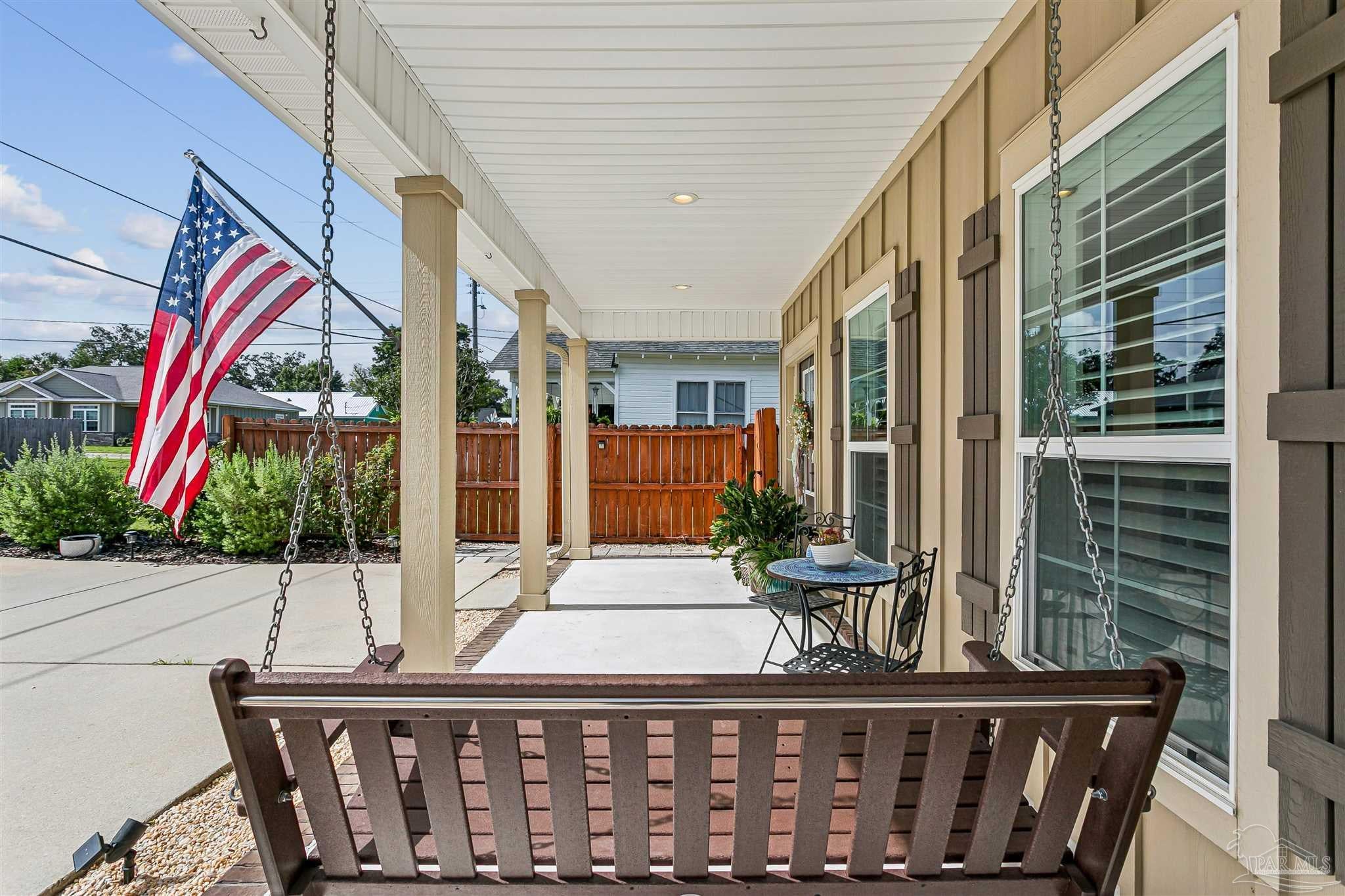 720 S North St, Pensacola, FL 32502 photo