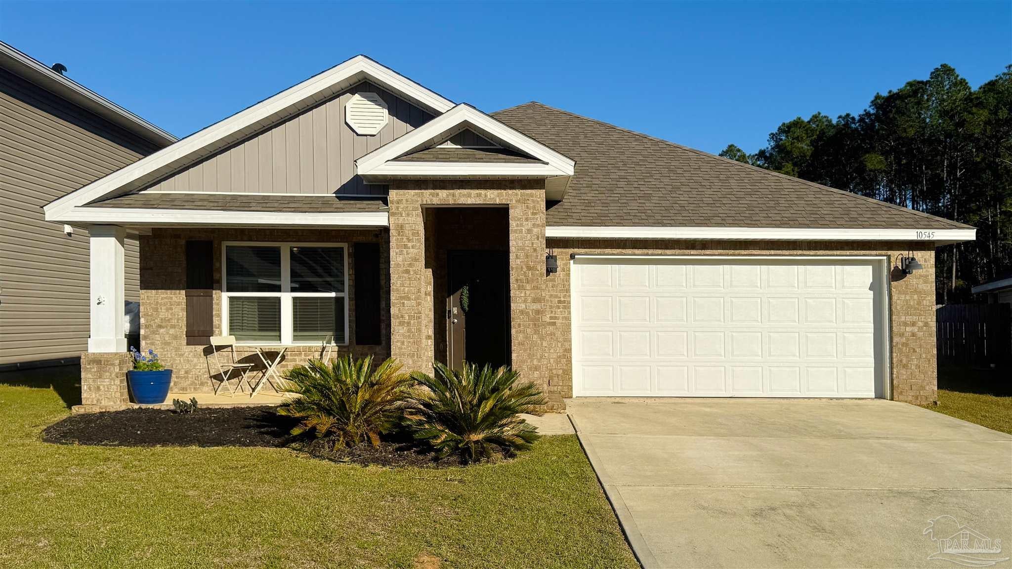 10545 Queens Gate Cir, Pensacola, FL 32506