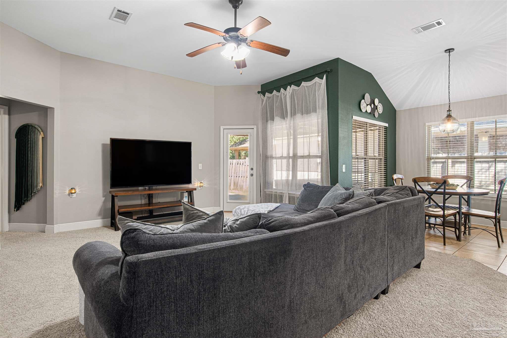 10542 Millbrook Dr, Pensacola, FL 32534 photo