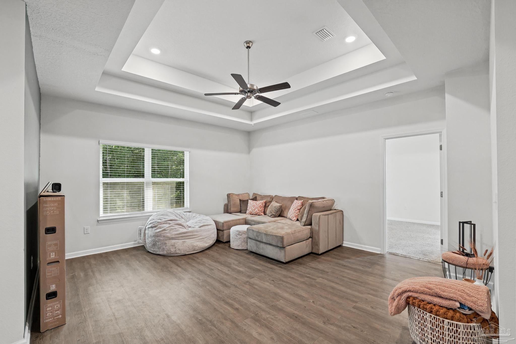 894 Jesse Dr, Cantonment, FL 32533 photo