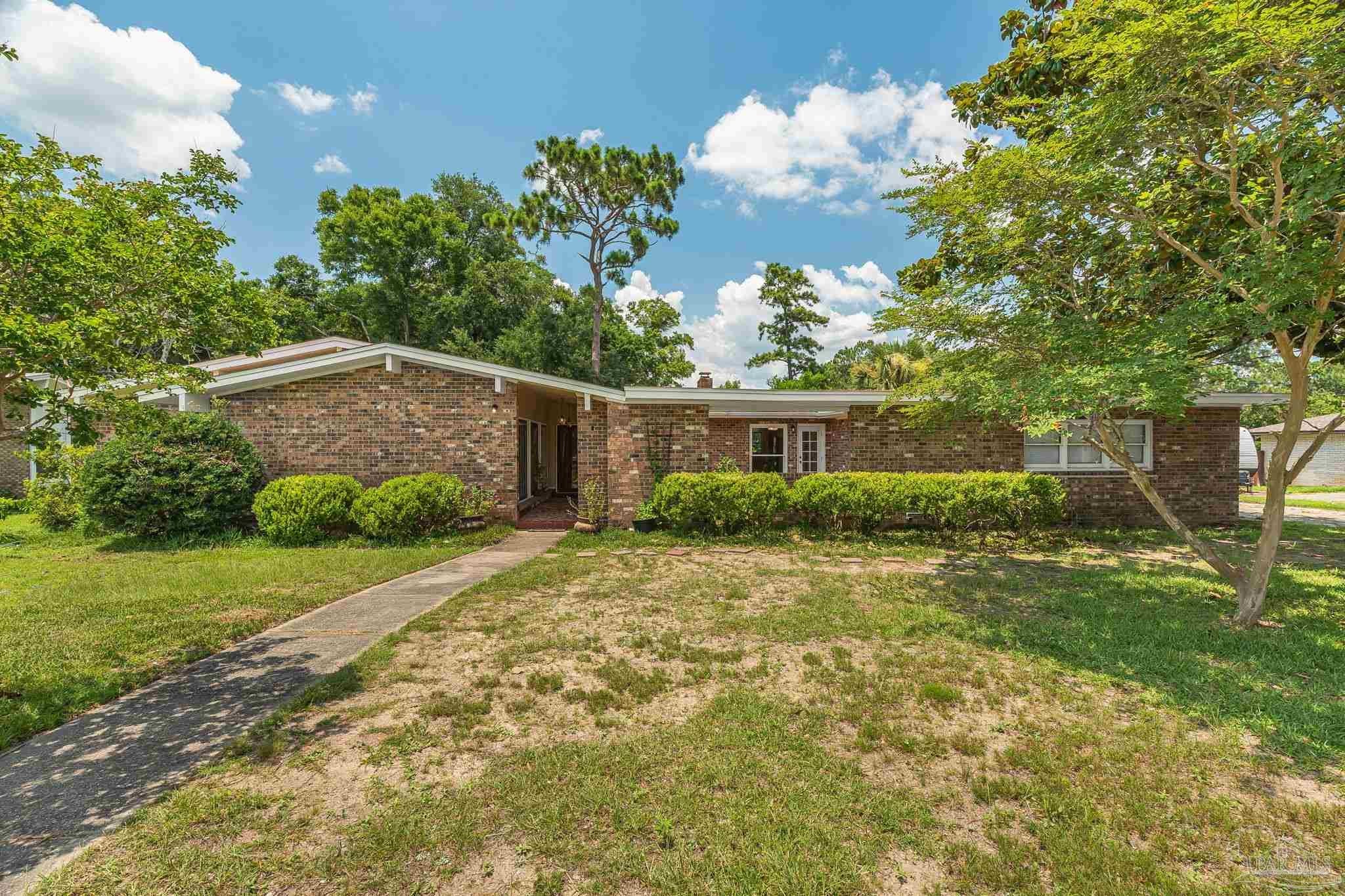7970 Lancelot Dr, Pensacola, FL 32514 photo