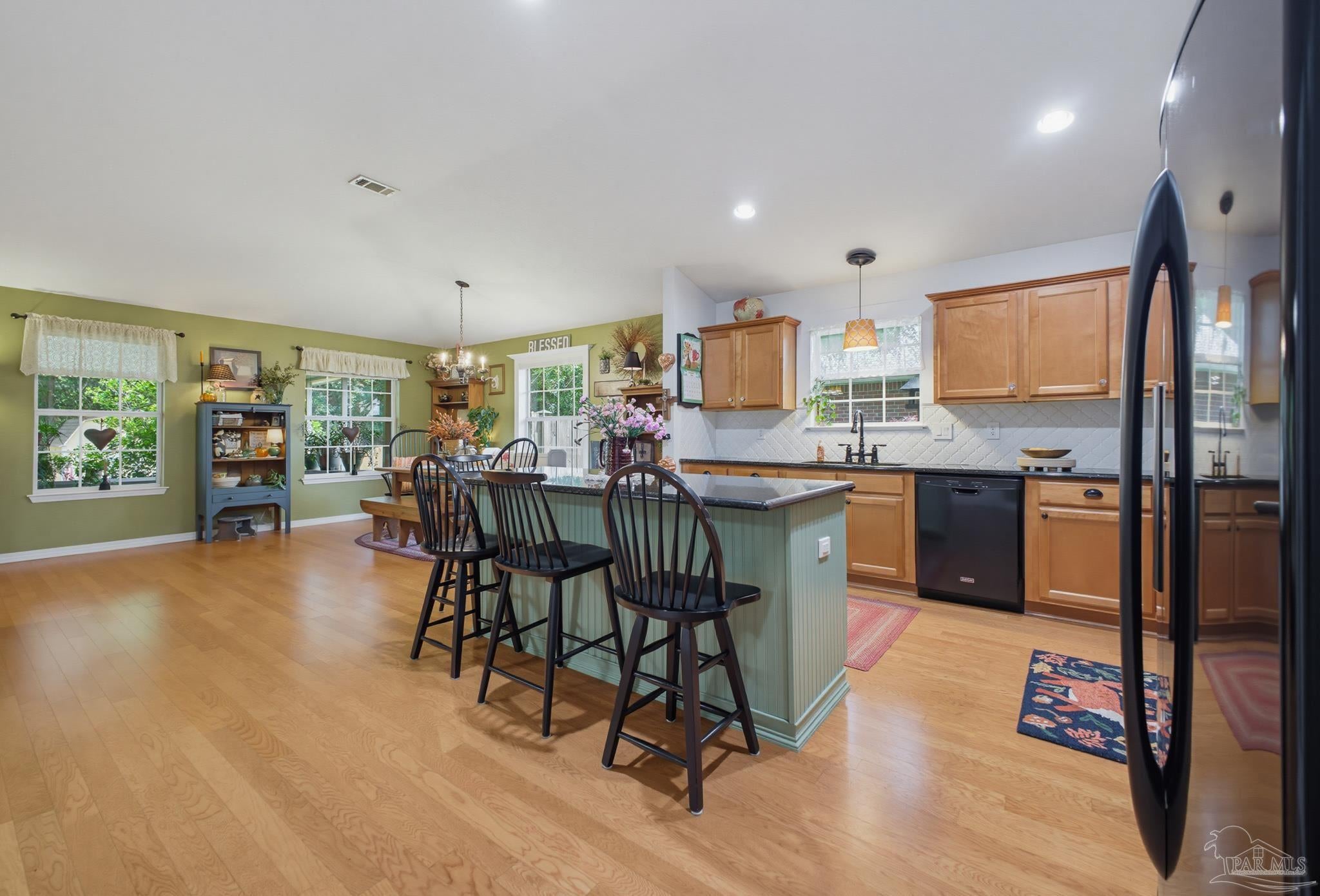 3279 Massena Dr, Pensacola, FL 32526 photo