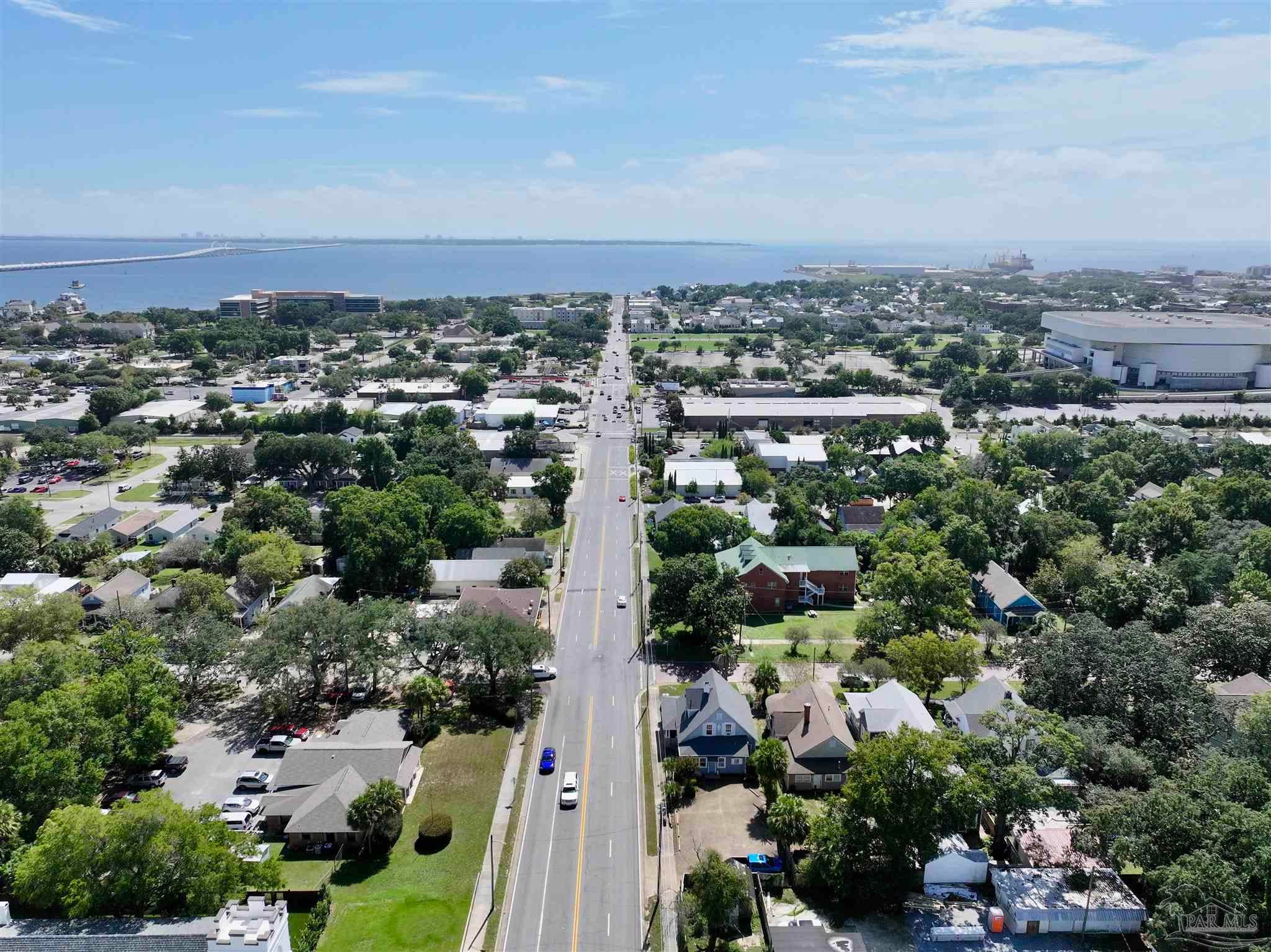 824 E Lane Rua St, Pensacola, FL 32501 photo
