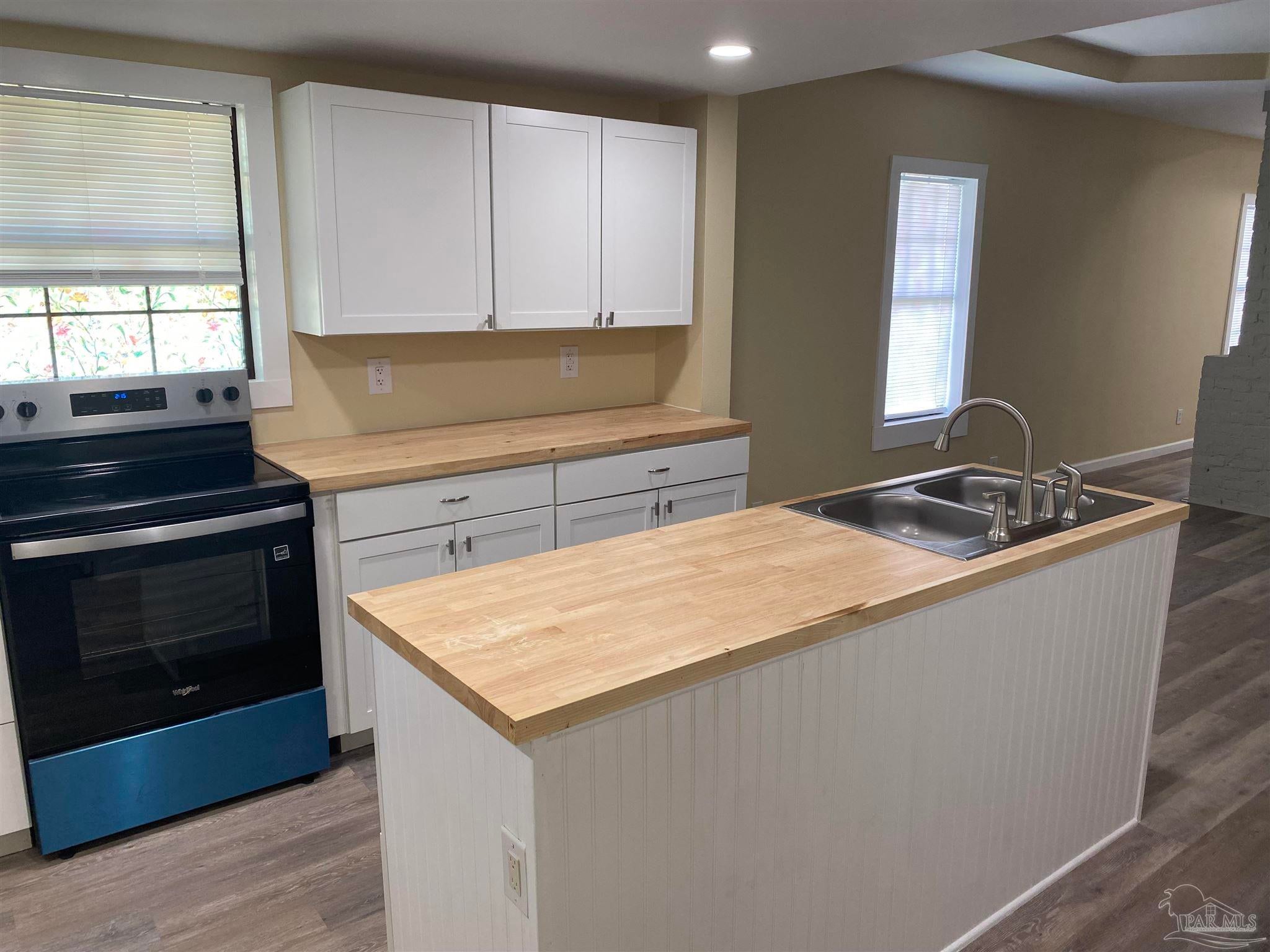 2321 W Desoto St, Pensacola, FL 32505 photo