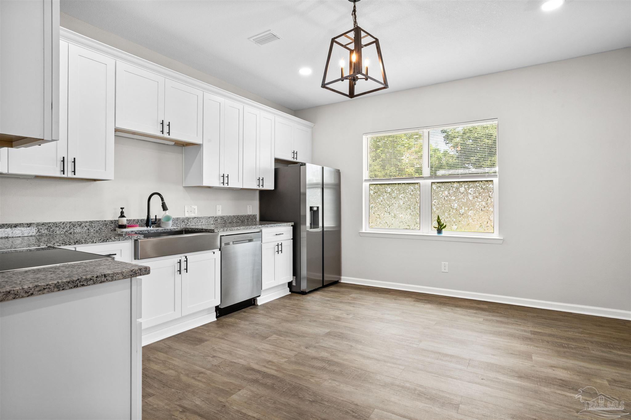 1100 W Lane Rua St, Pensacola, FL 32501 photo