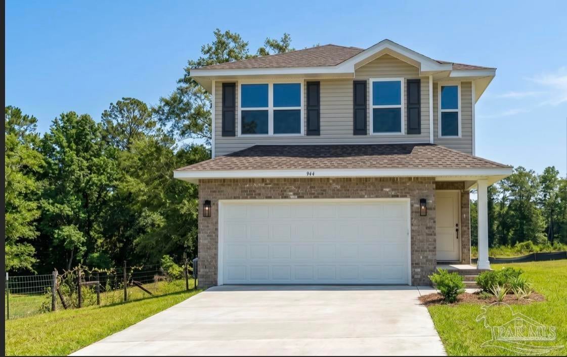 944 Rustling Pines Rd, Cantonment, FL 32533