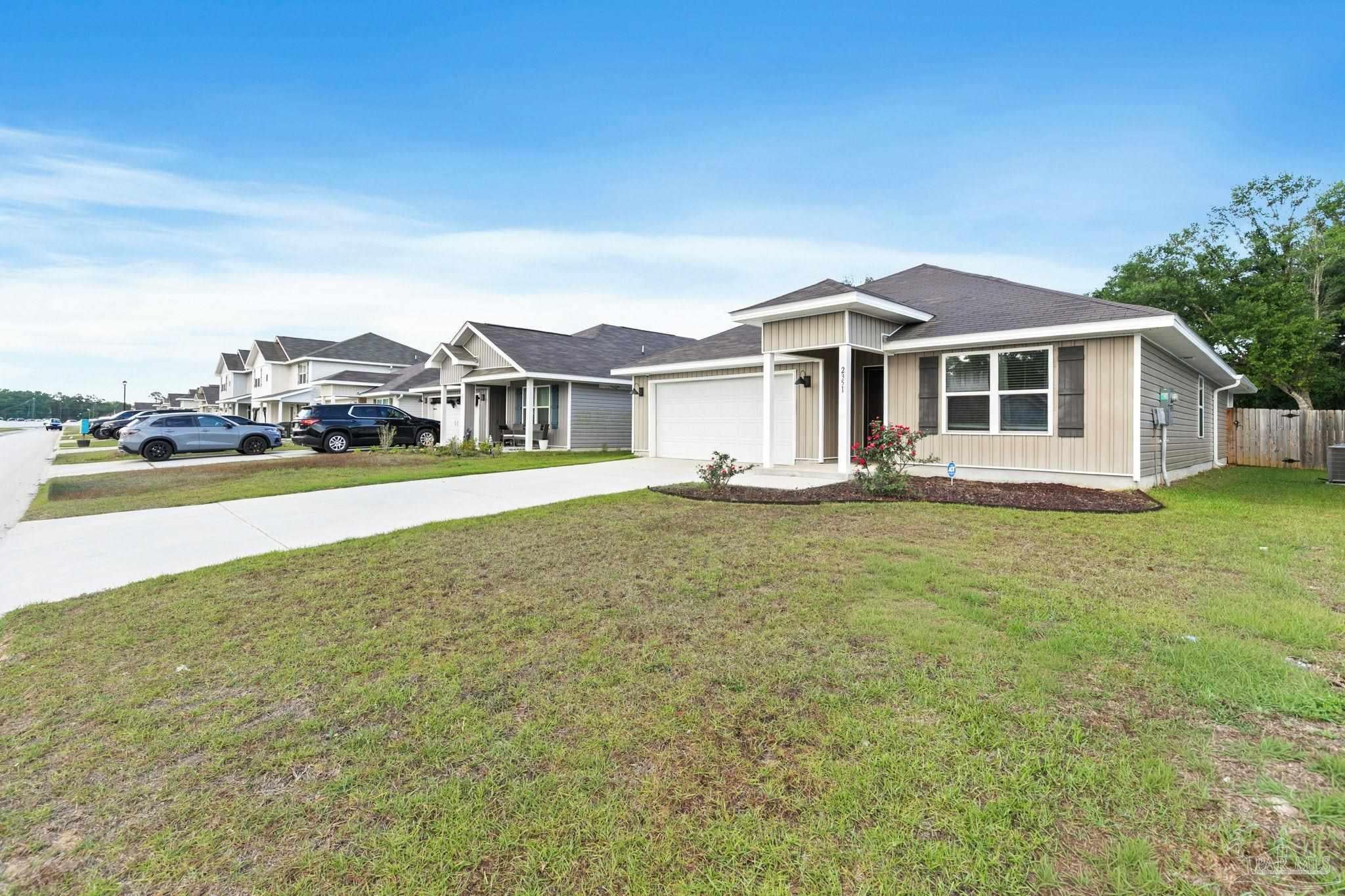 2351 Kirkwood Dr, Cantonment, FL 32533 photo
