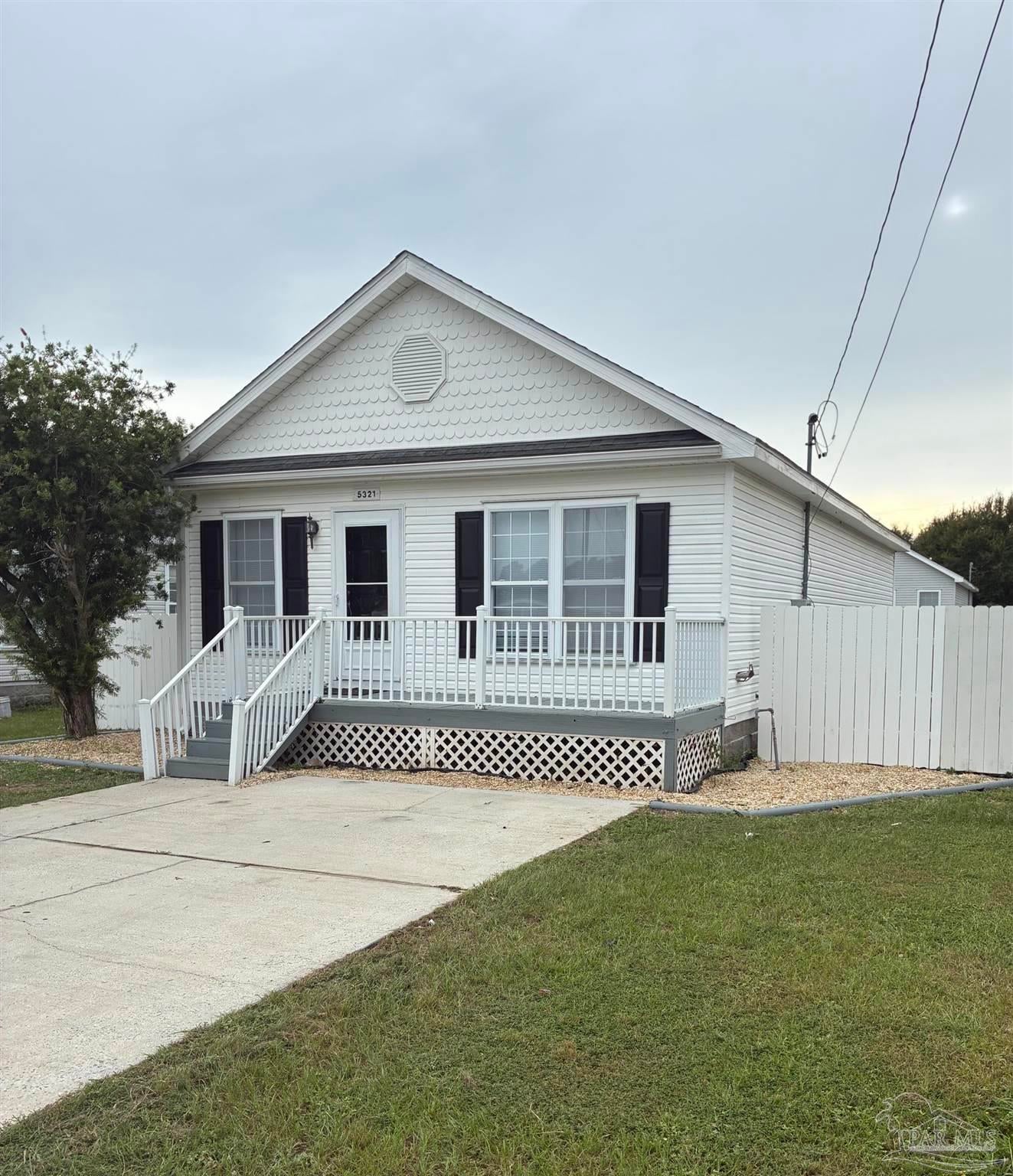 5321 Yellow Bluff Rd, Pensacola, FL 32507