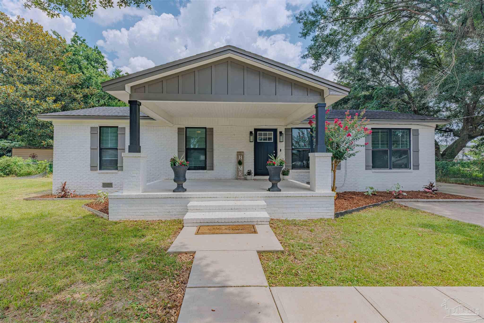 9900 Pine Meadow Ln, Pensacola, FL 32534