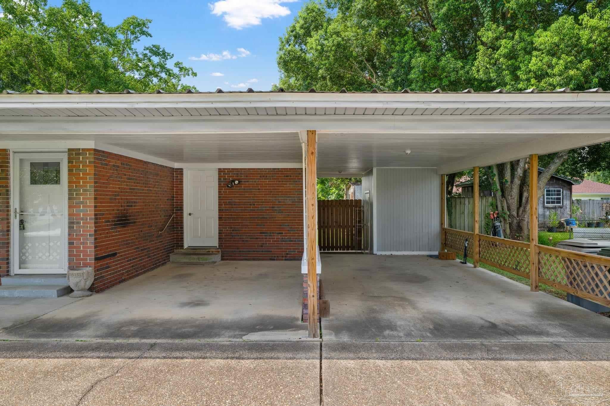 18 Cambridge Ave, Pensacola, FL 32534 photo