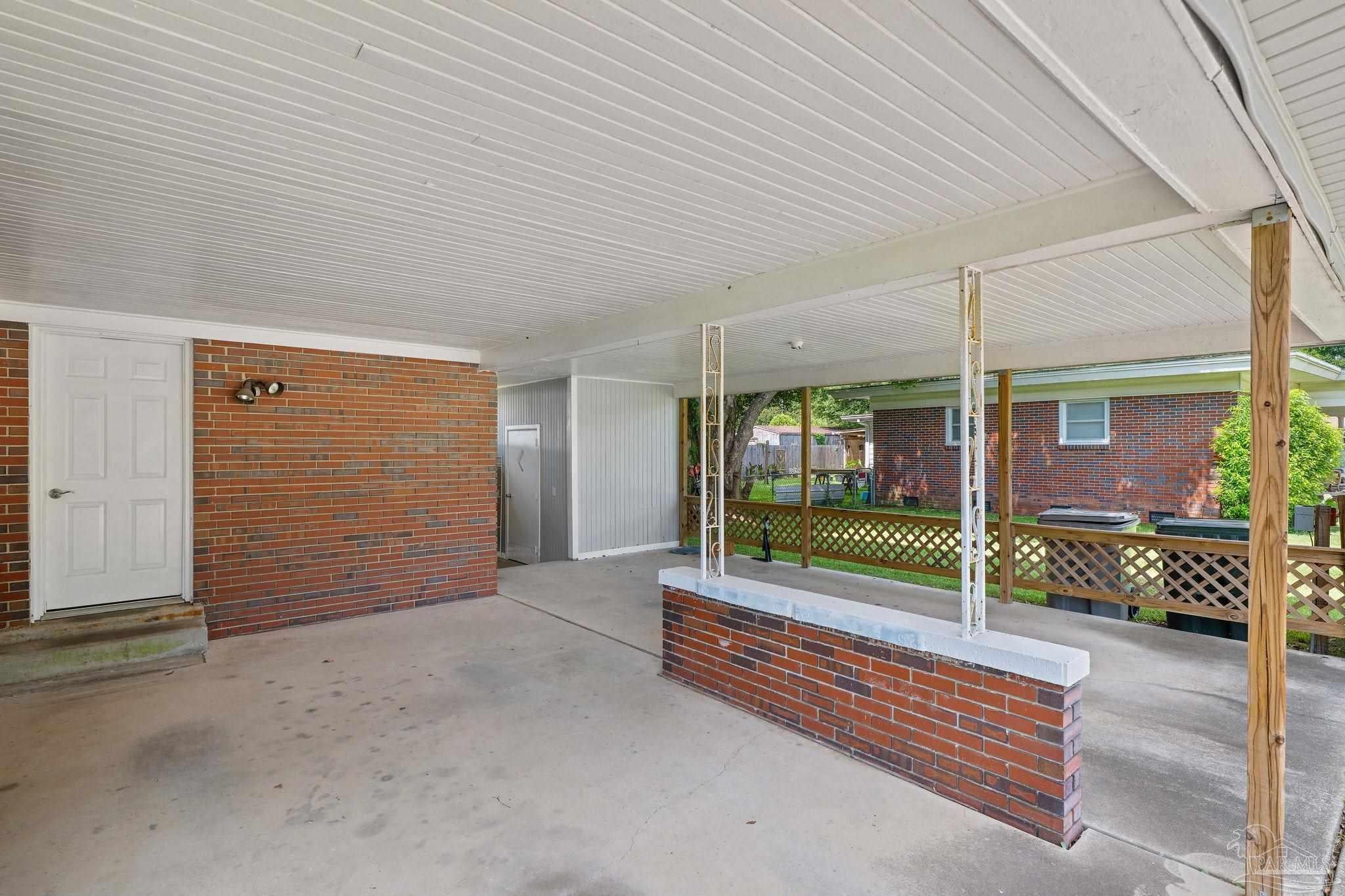 18 Cambridge Ave, Pensacola, FL 32534 photo