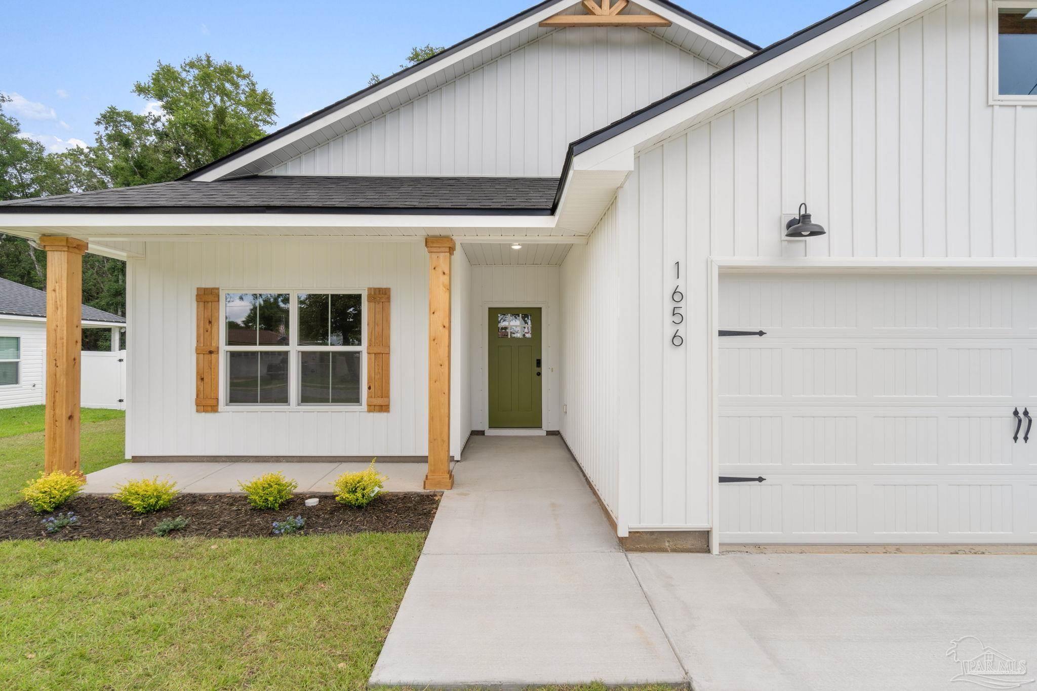 8318 Vickie St, Pensacola, FL 32514 photo
