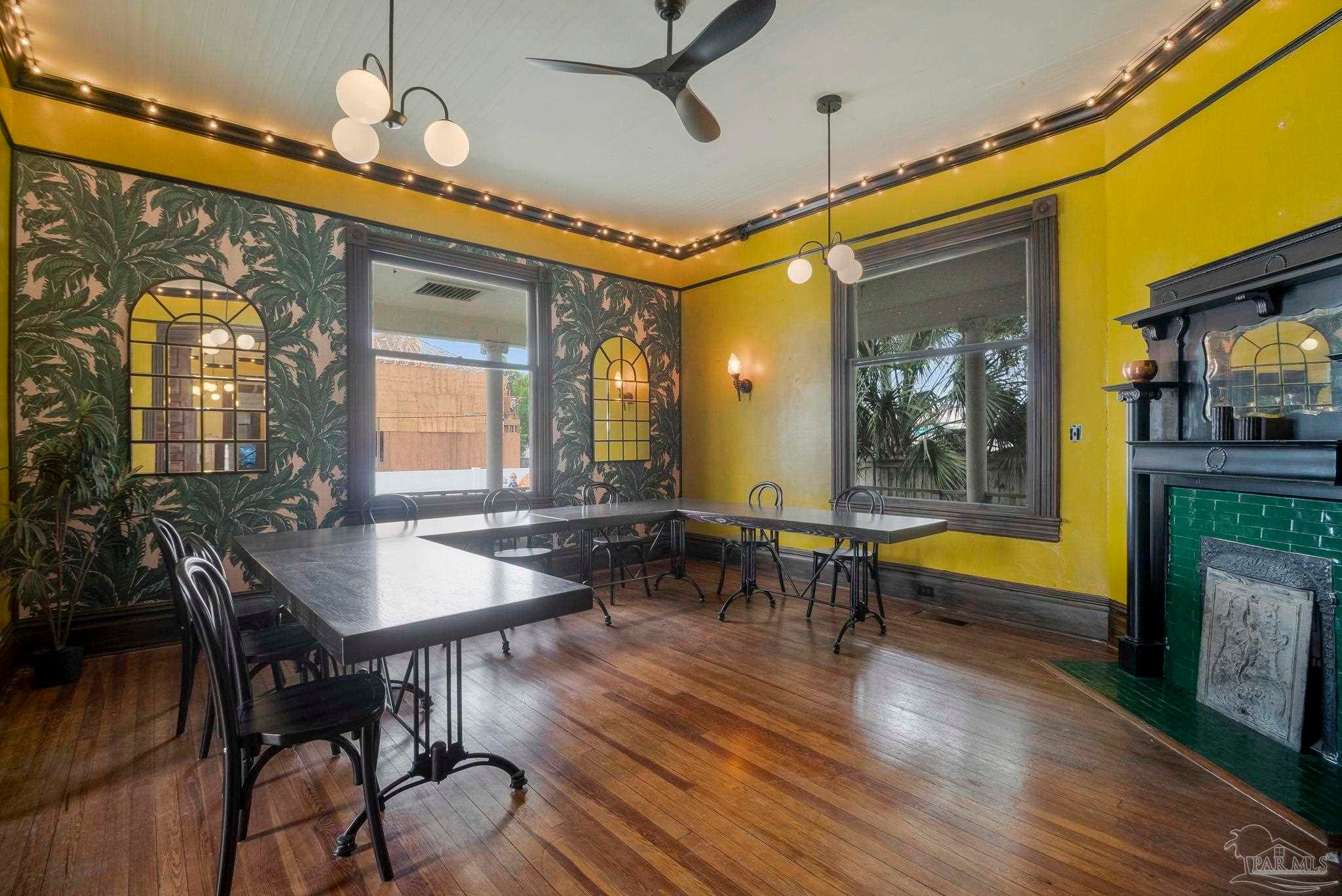 17 W Cervantes, Pensacola, FL 32501 photo
